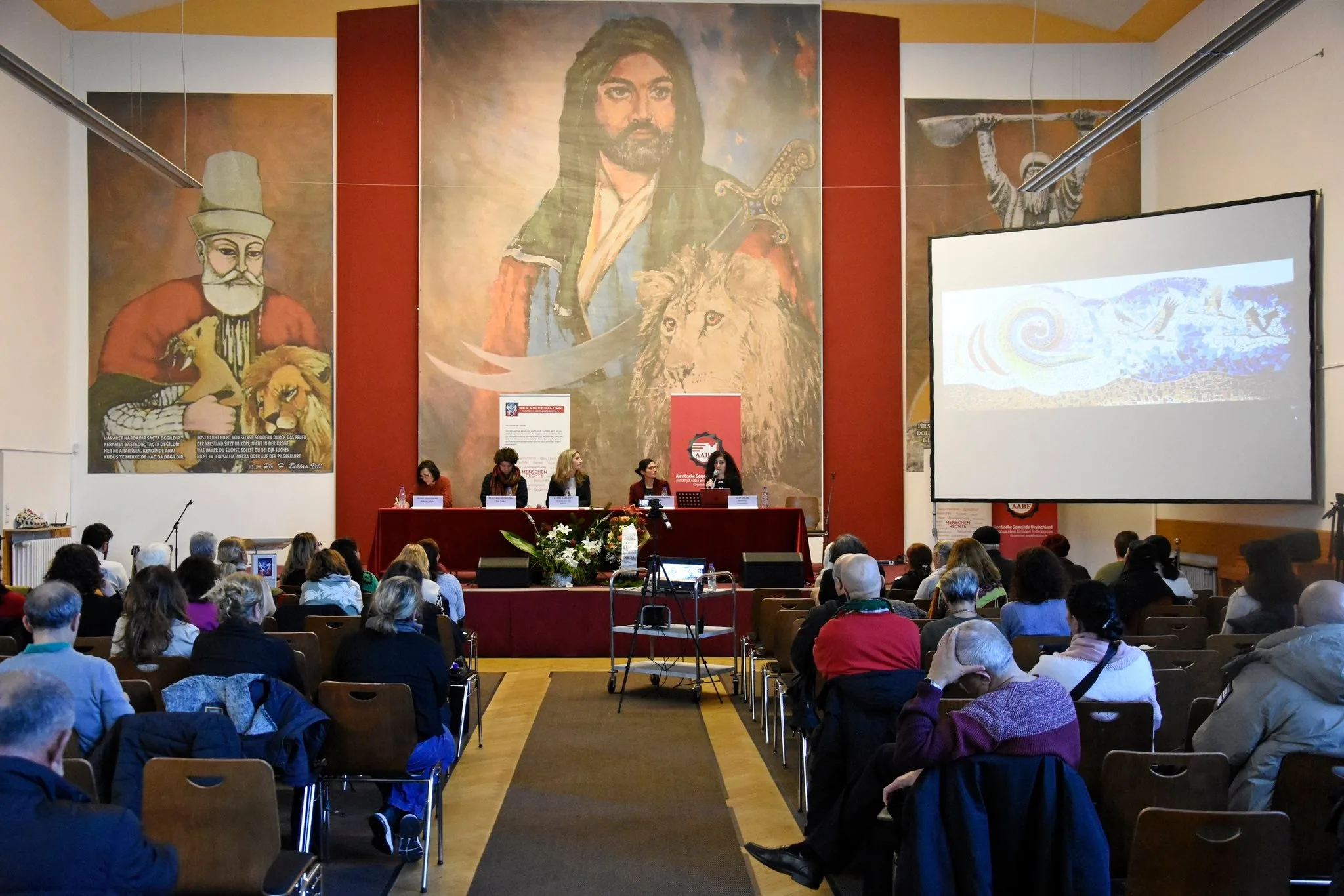 Berlin`de Kadına Yönelik Şiddete Karşı Panel