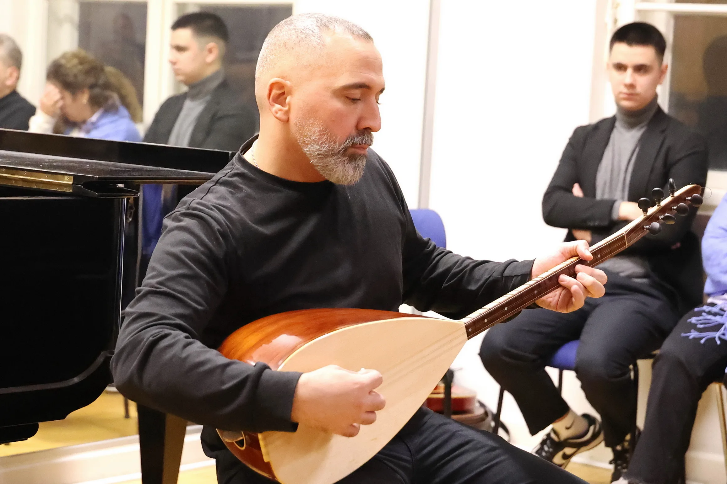 Berlin’de “Seslerin Diyaloğu” Konseri: Kültürlerarası Müzik Buluşması Büyük İlgi Gördü