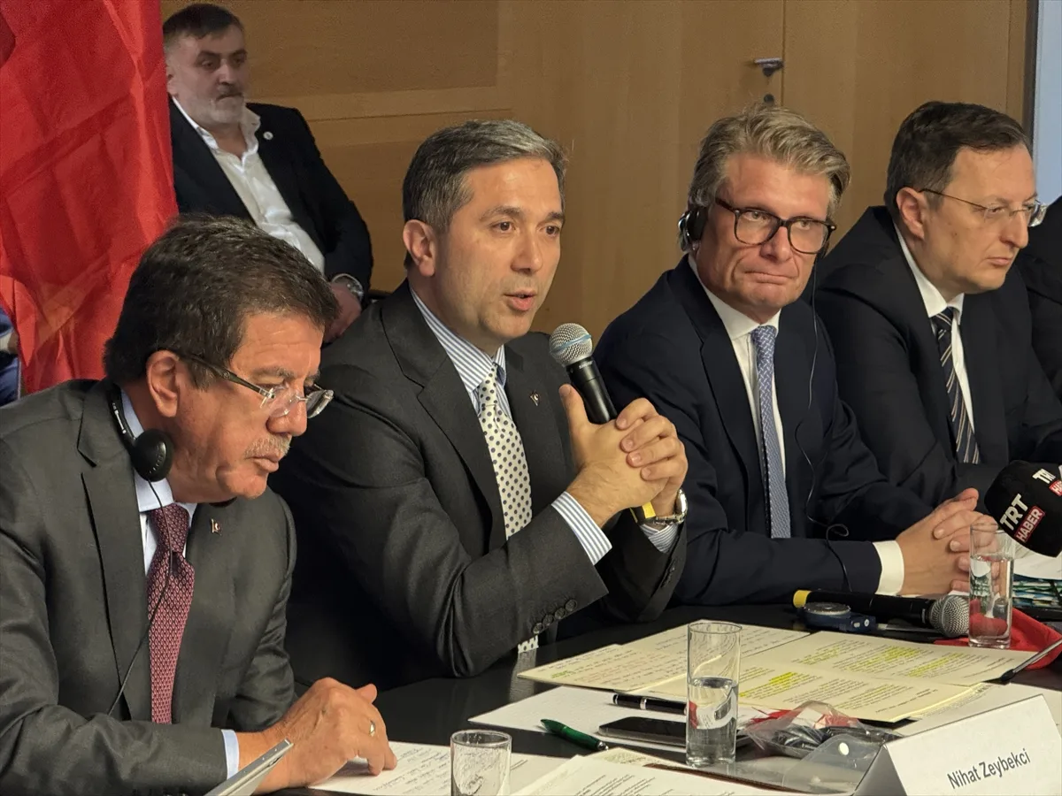 SETA, Berlin'de "Türkiye" konulu yuvarlak masa toplantısı düzenledi