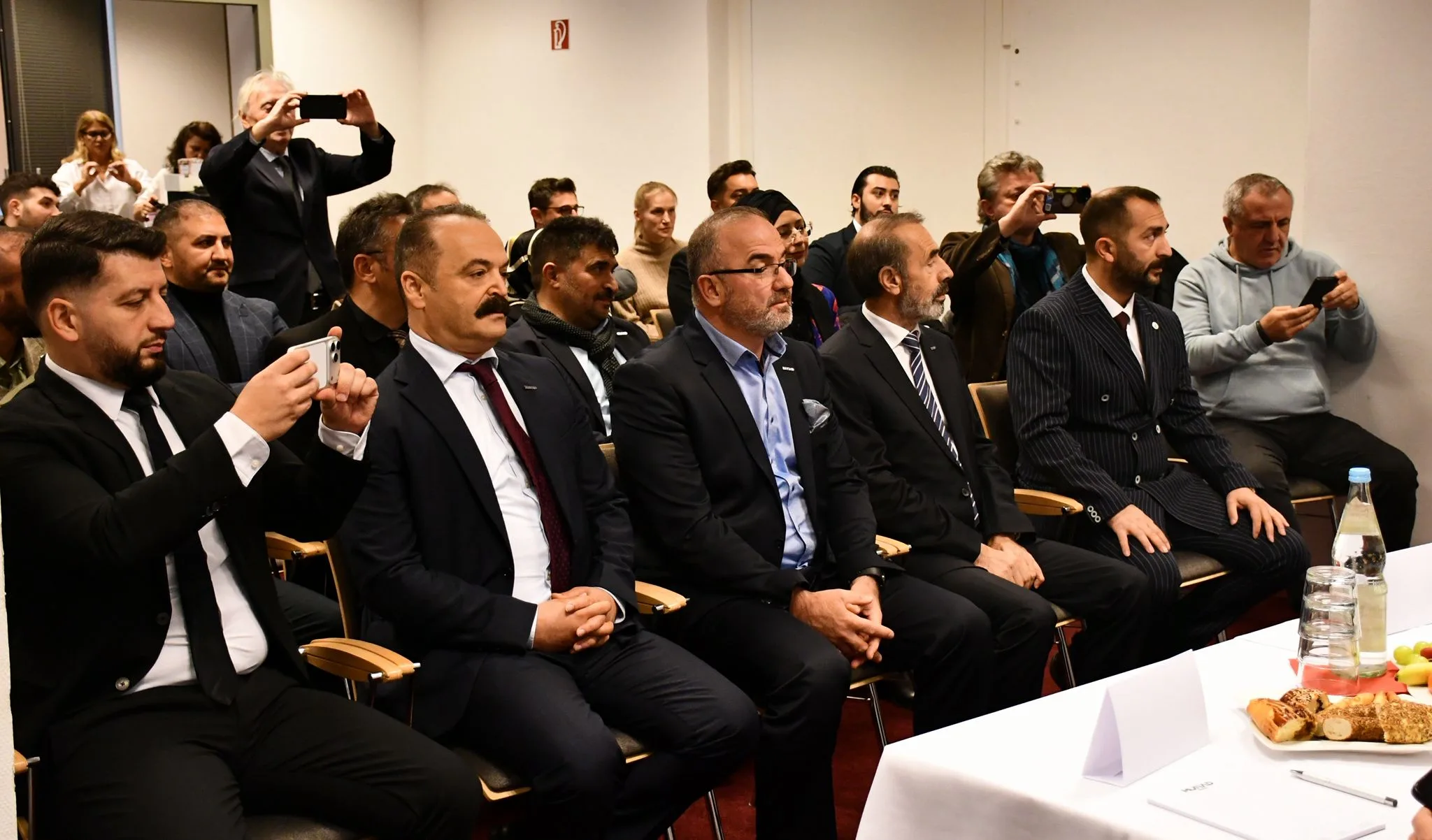 Hulusi Akar: “Türkiye Terörle Mücadelede Kararlı, Savunma Sanayinde Bağımsız”
