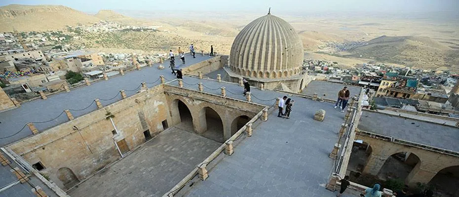Medeniyetler şehri Mardin ara tatilde ziyaretçi akınına uğradı