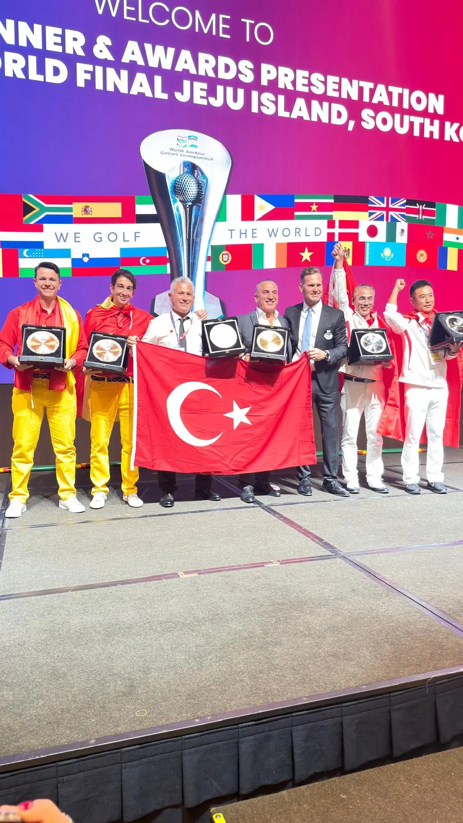 Türk Golfcülerden Gururlandıran Zafer: Uğur İleri ve Savaş Bektaş Kore’de Şampiyon Oldu