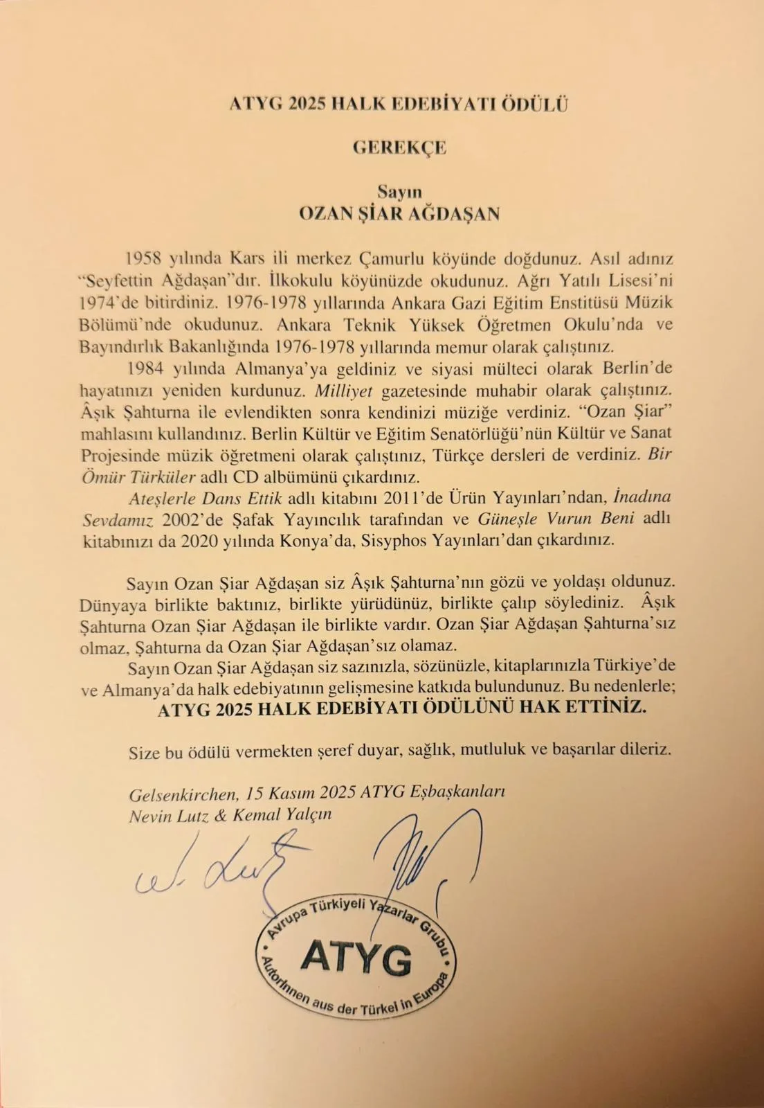 ATYG’den Demokrasi, Özgürlük ve Halk Edebiyatı Ödülü Ozan Şahturna ve Ozan Şiar’a verildi