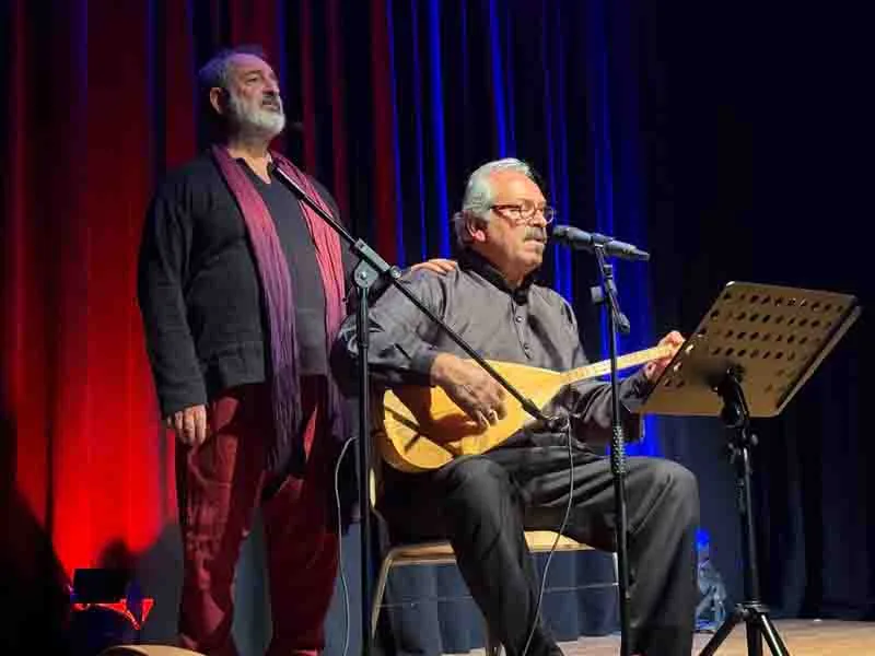 Nazım Hikmet’in “Şeyh Bedrettin” Oyunu Berlin’de Tiyatroseverlerle Buluştu