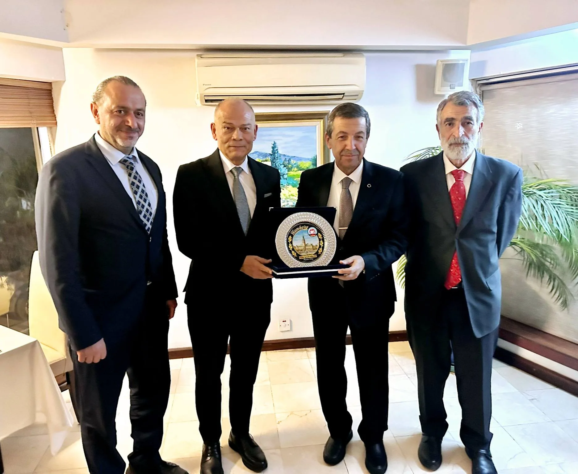 Dostluk Sofrasında Kıbrıs’a Veda