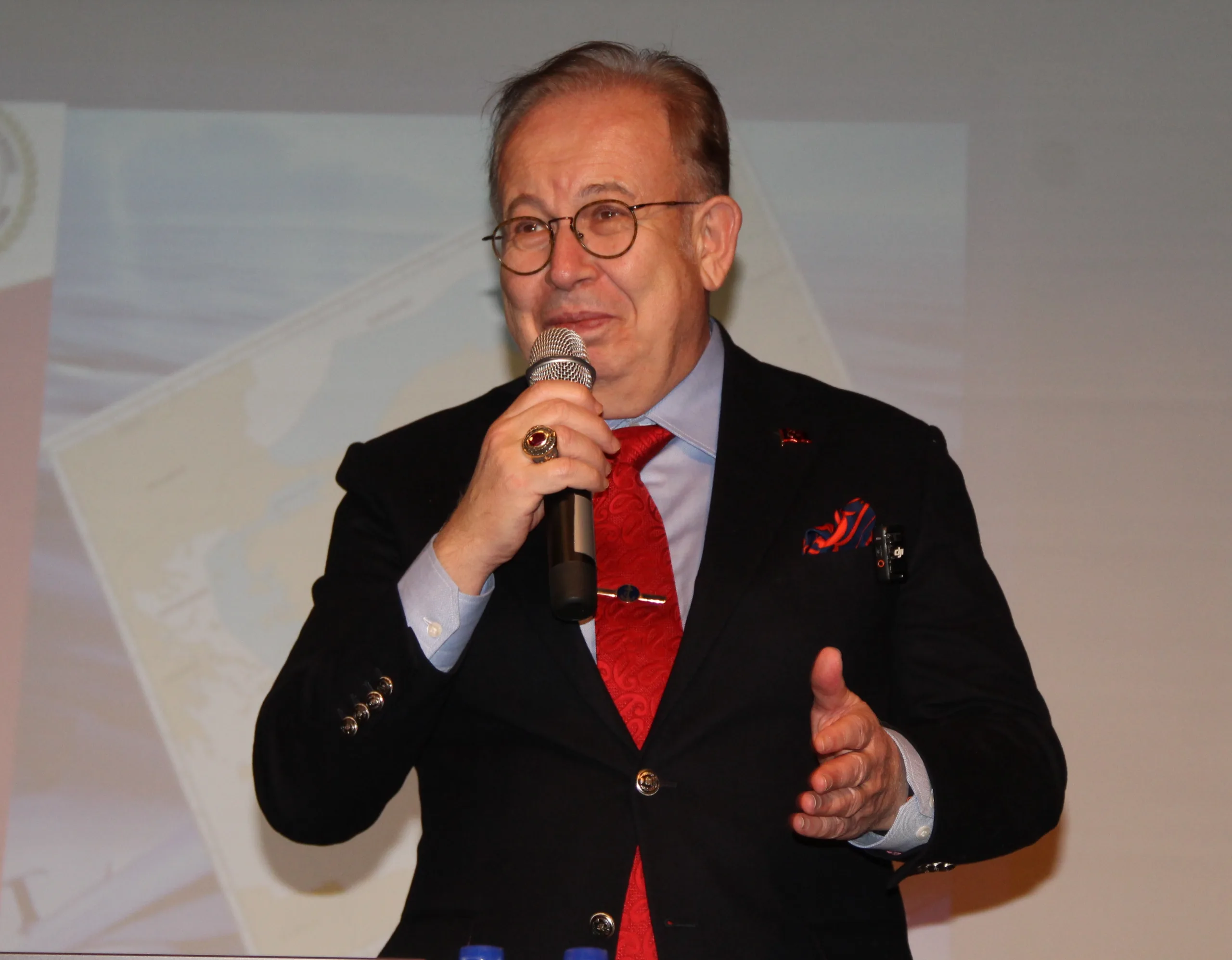 Prof. Dr. Cihat Yaycı’dan Nürnberg’de Atatürk, Cumhuriyet ve Mavi Vatan Vurgusu