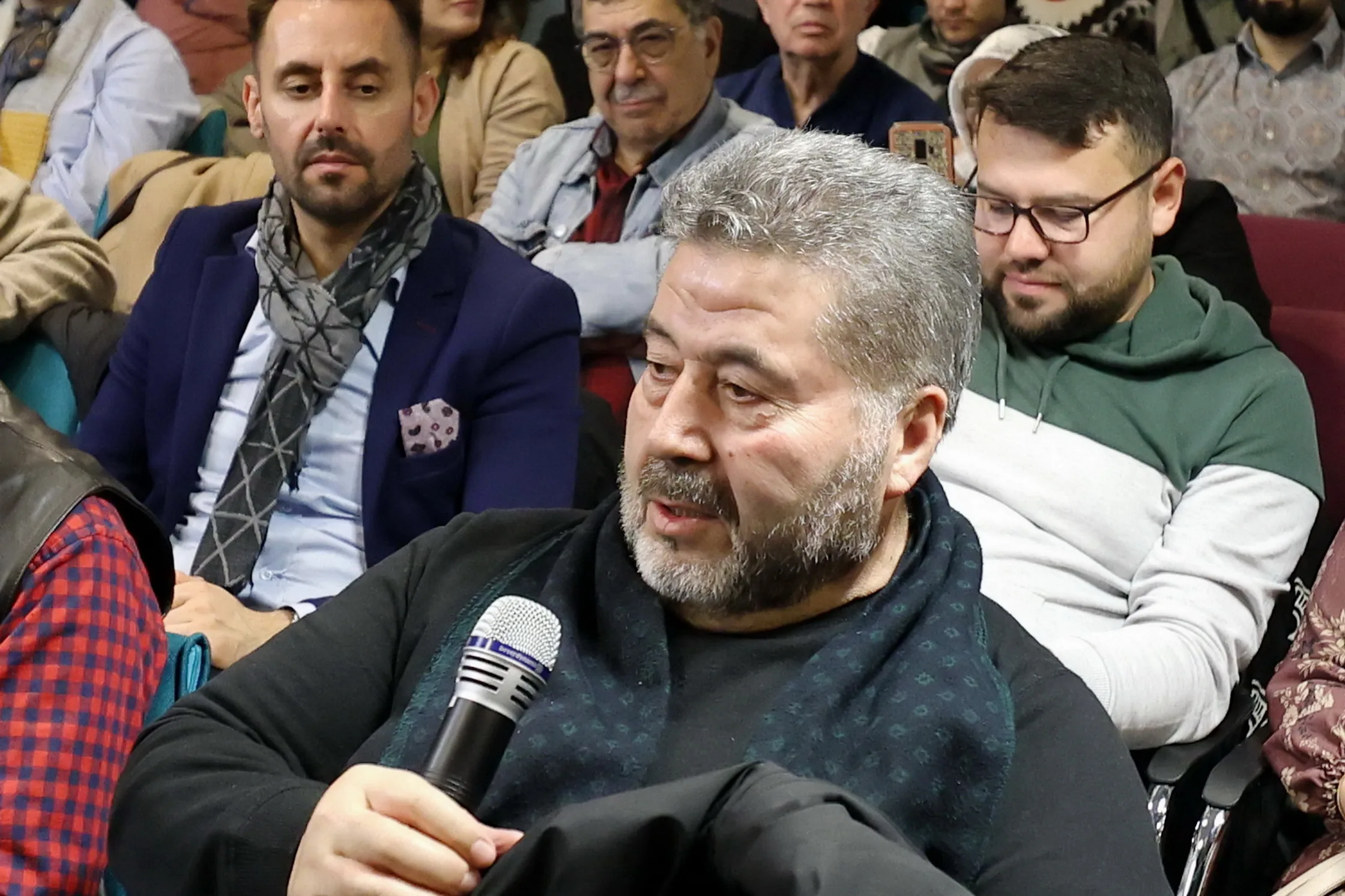 Berlin Yunus Emre Enstitüsü’nün ‘Bavula Sığmayanlar ‘Söyleşisi Yoğun İlgi Gördü