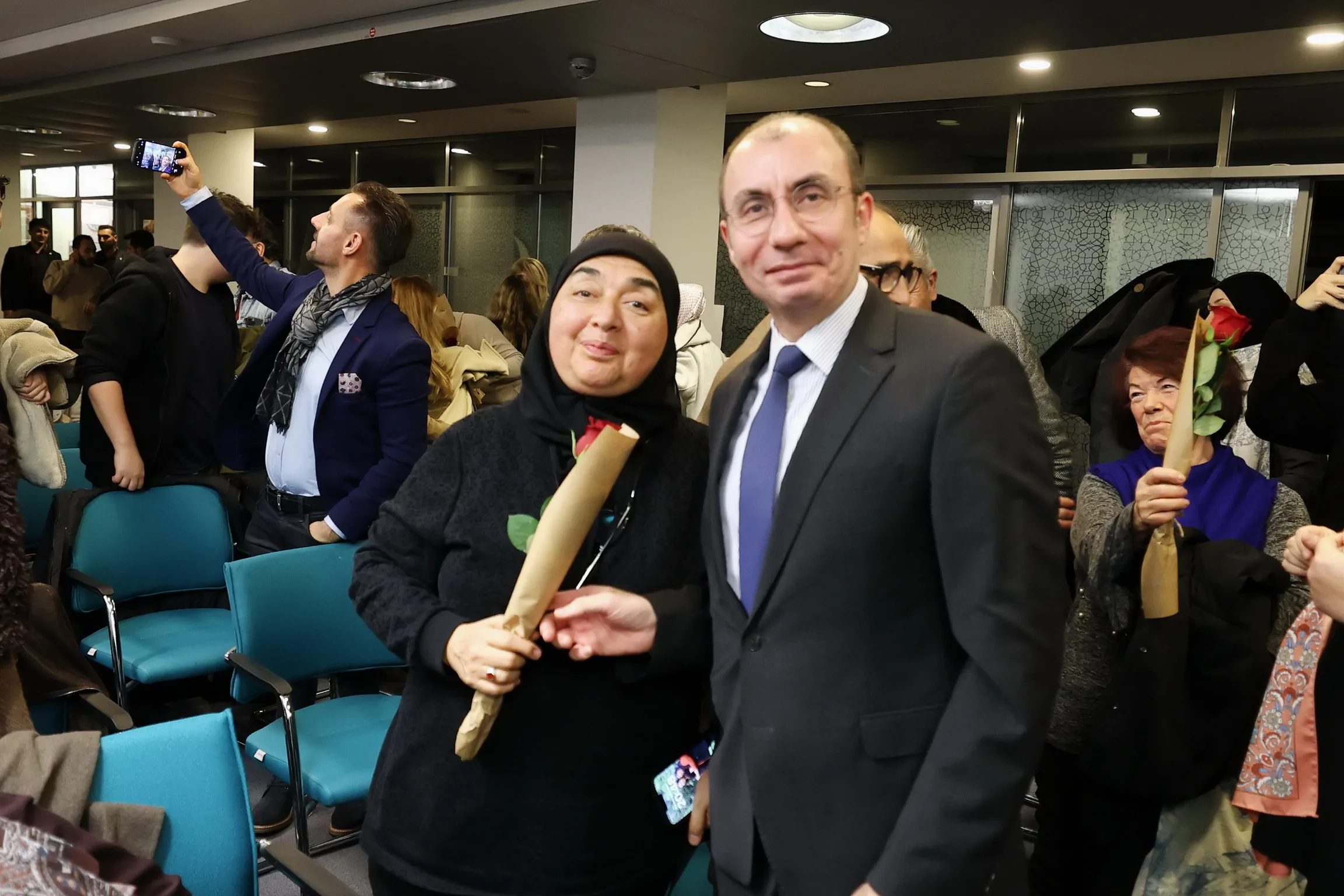 Berlin Yunus Emre Enstitüsü’nün ‘Bavula Sığmayanlar ‘Söyleşisi Yoğun İlgi Gördü