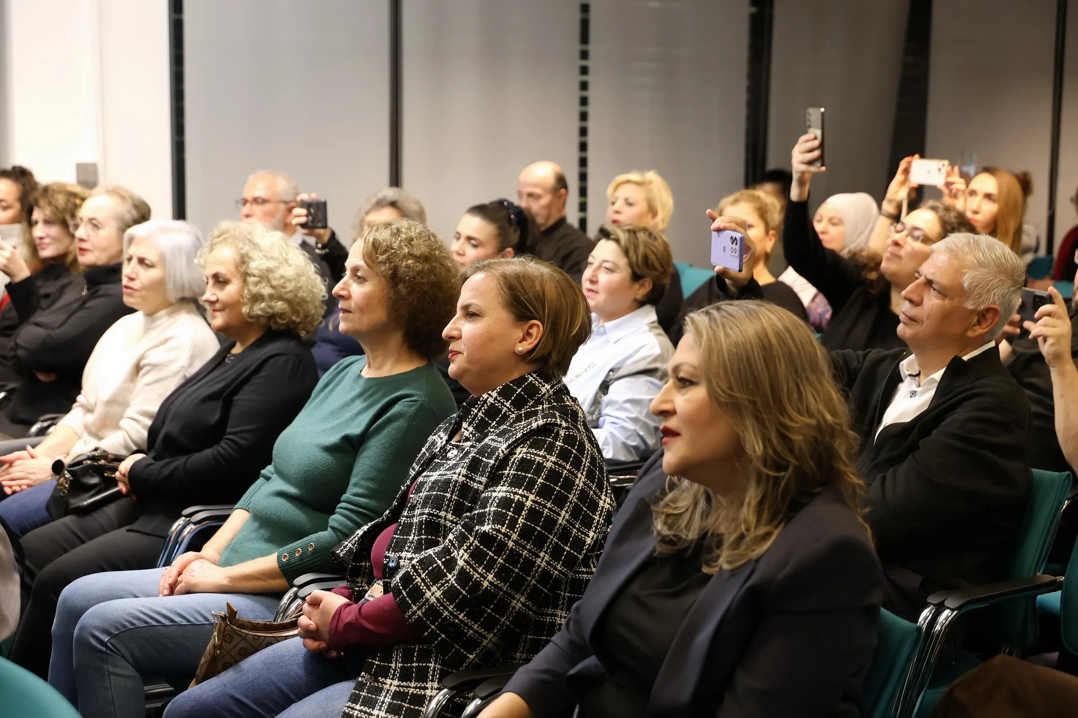 Berlin’de Türk Müziği Anlatımı ve Müzik Dinletisi Yoğun İlgi Gördü