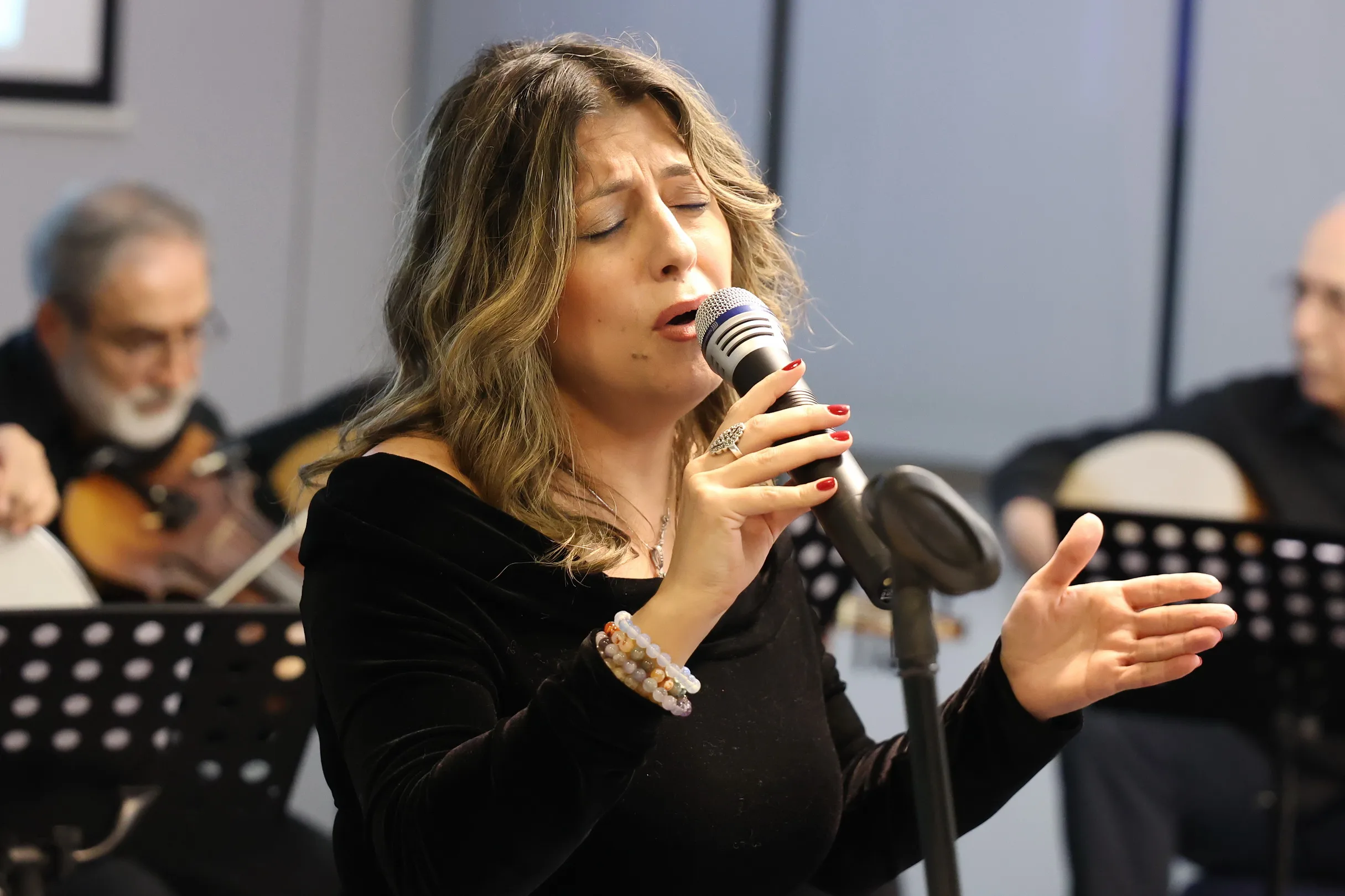 Berlin’de Türk Müziği Anlatımı ve Müzik Dinletisi Yoğun İlgi Gördü