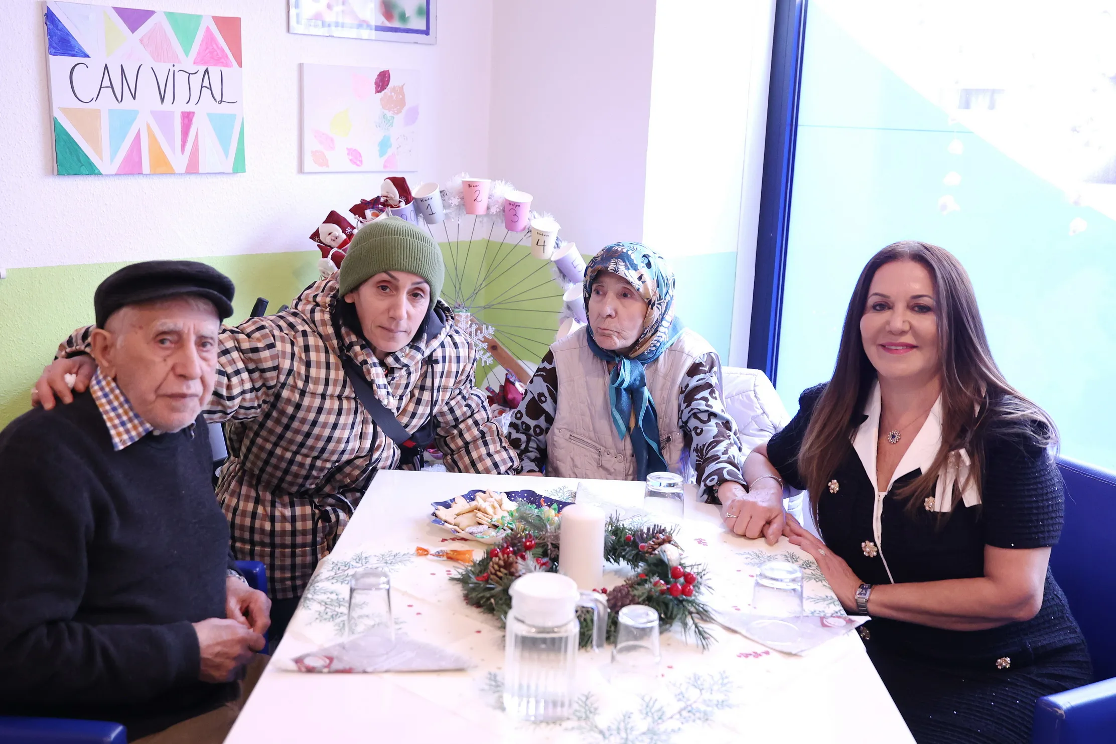 Can-Vital Bakımevi’nde Geleneksel Noel Yemeği