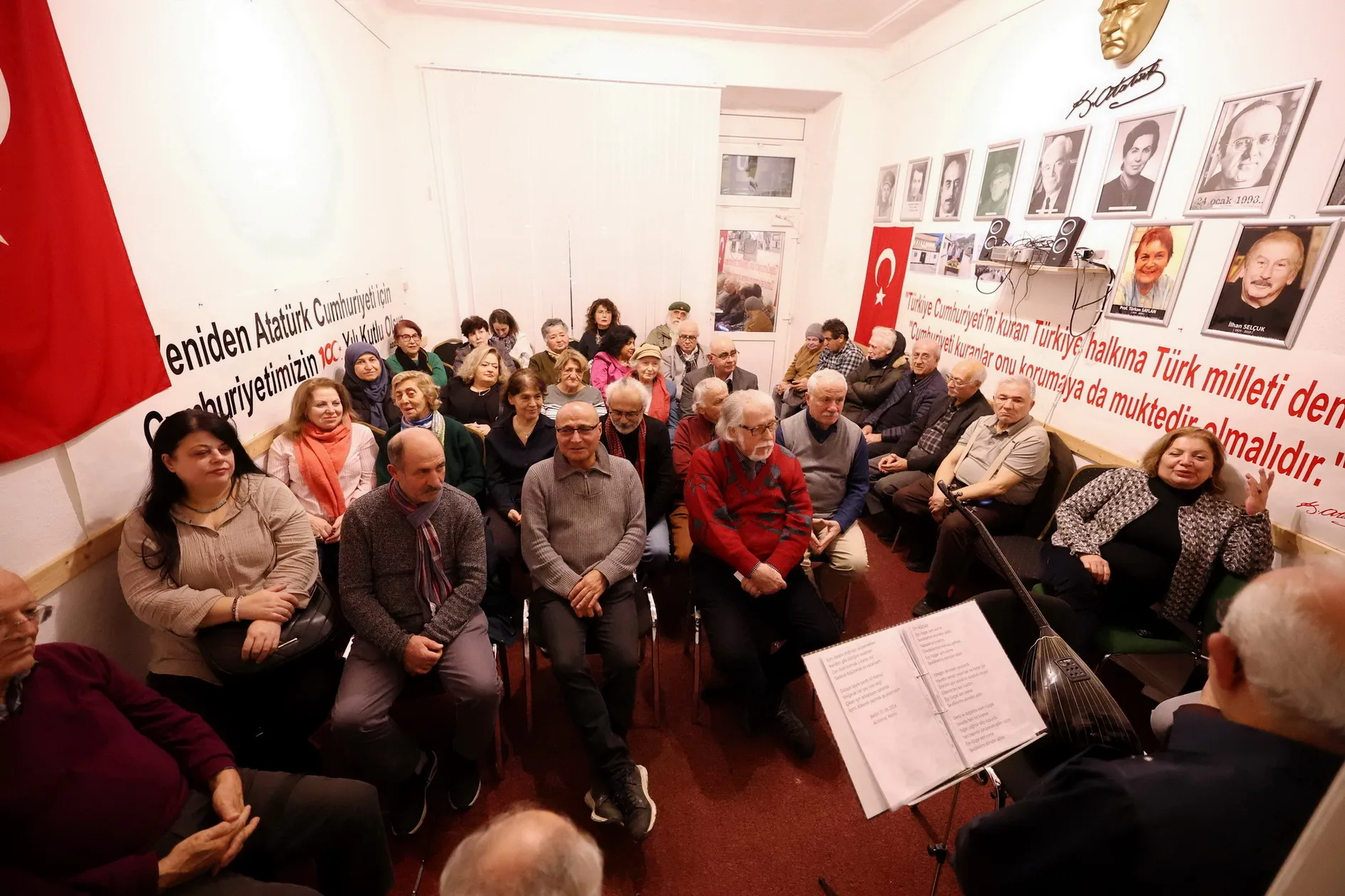 Şair Ali Kemal Aksoy’dan Berlin’de Duygu Dolu Şiir ve Müzik Akşamı