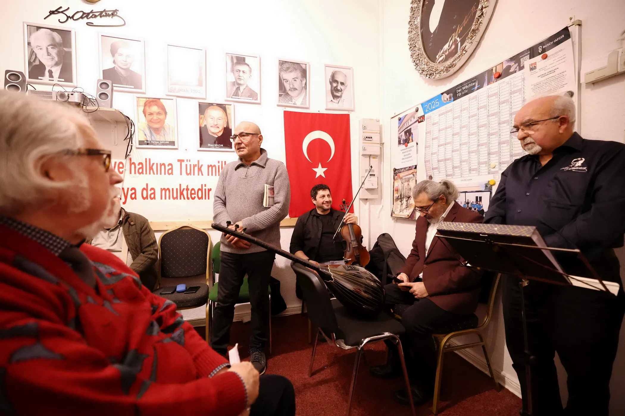 Şair Ali Kemal Aksoy’dan Berlin’de Duygu Dolu Şiir ve Müzik Akşamı