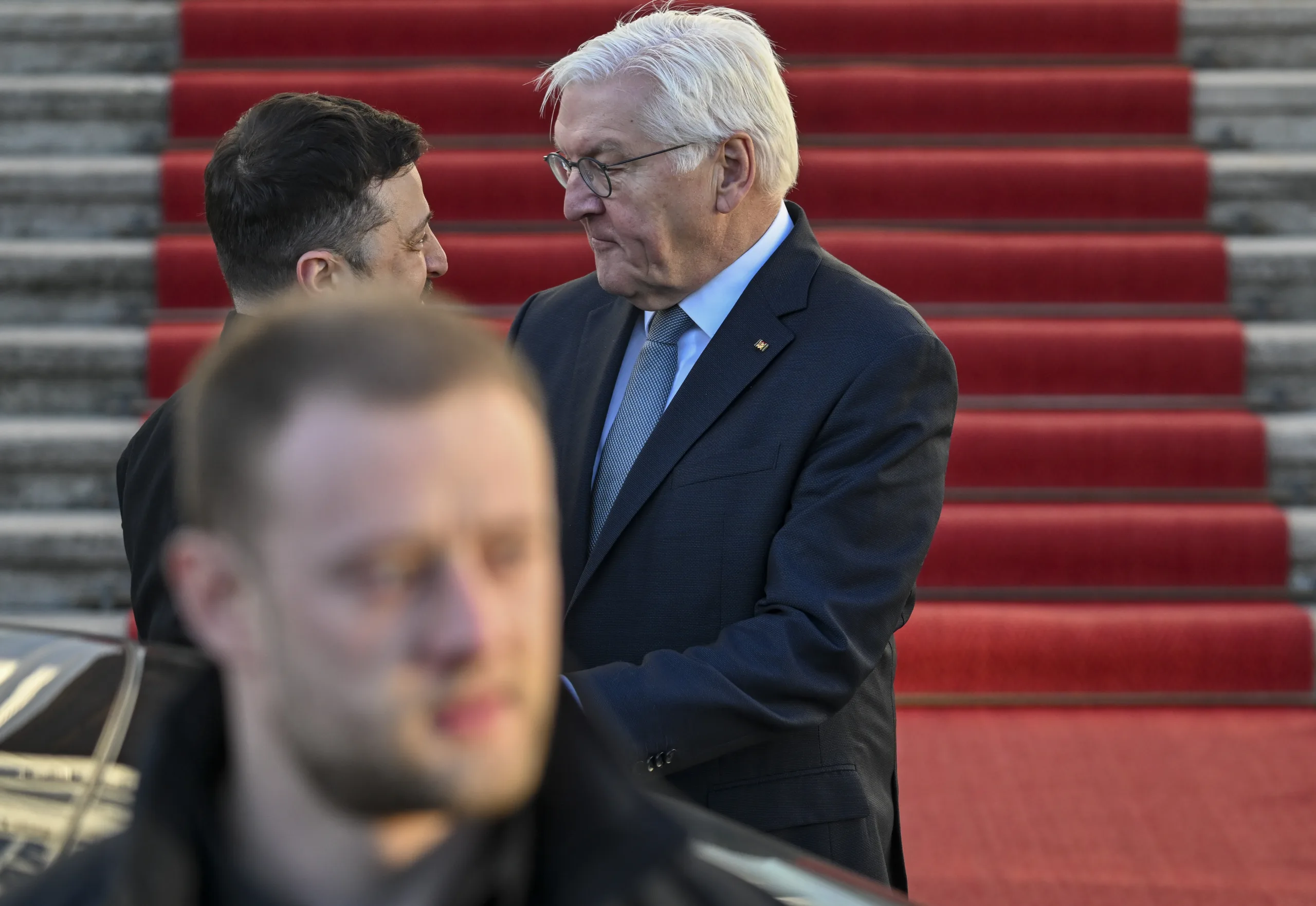 Zelenski Berlin’de Diplomasi Trafiğini Sürdürdü