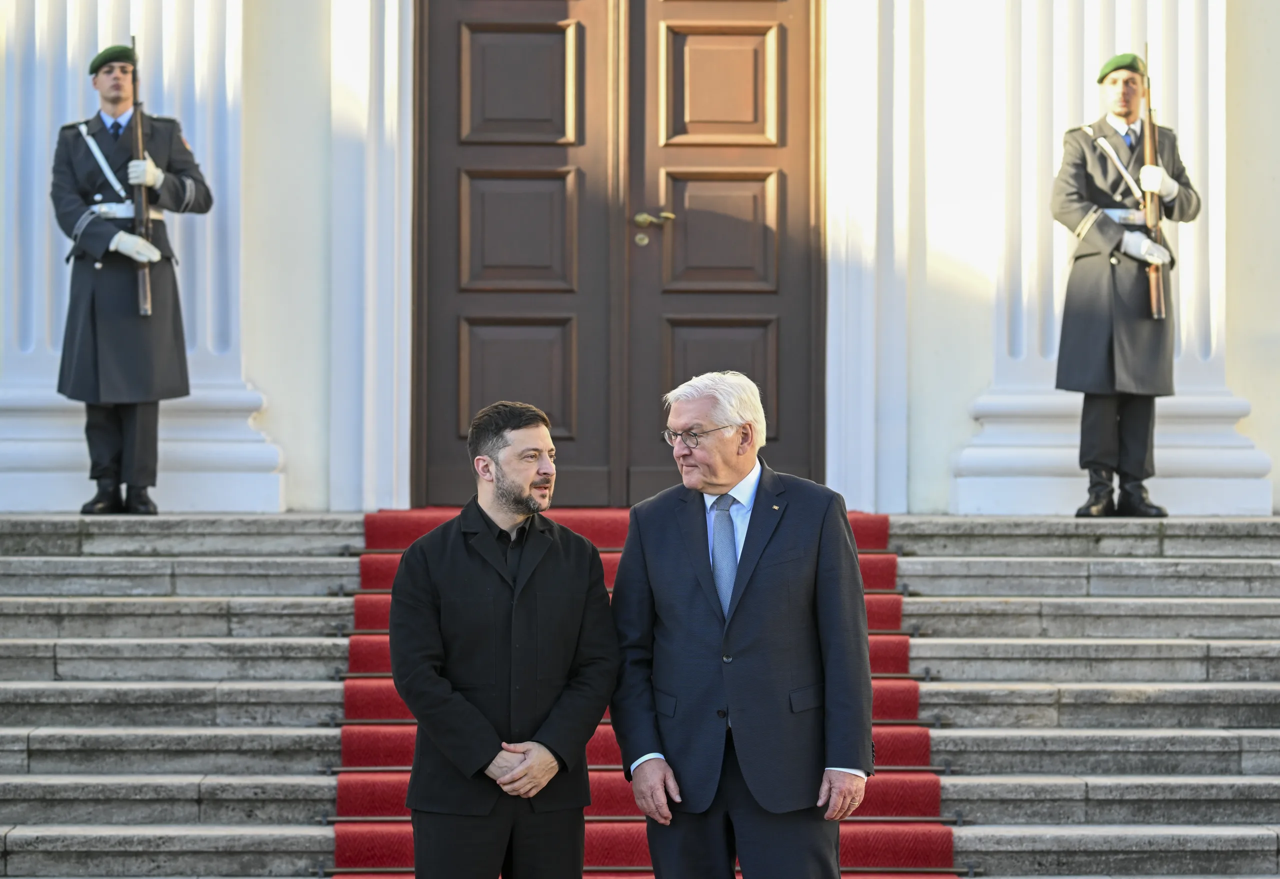 Zelenski Berlin’de Diplomasi Trafiğini Sürdürdü