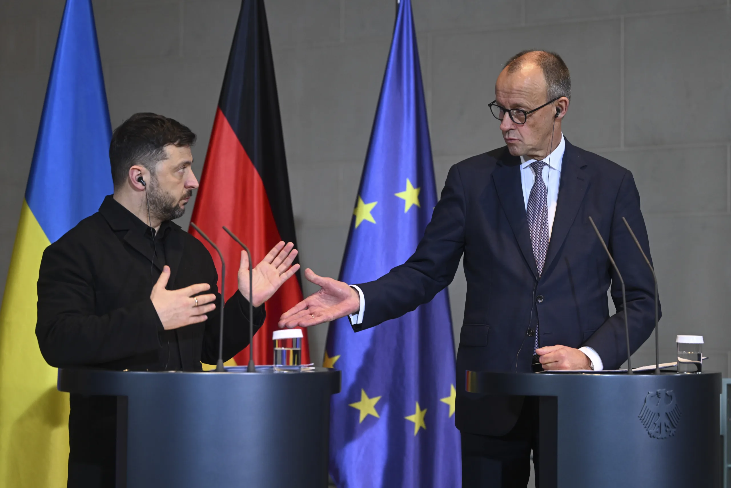 Zelenski Berlin’de Diplomasi Trafiğini Sürdürdü