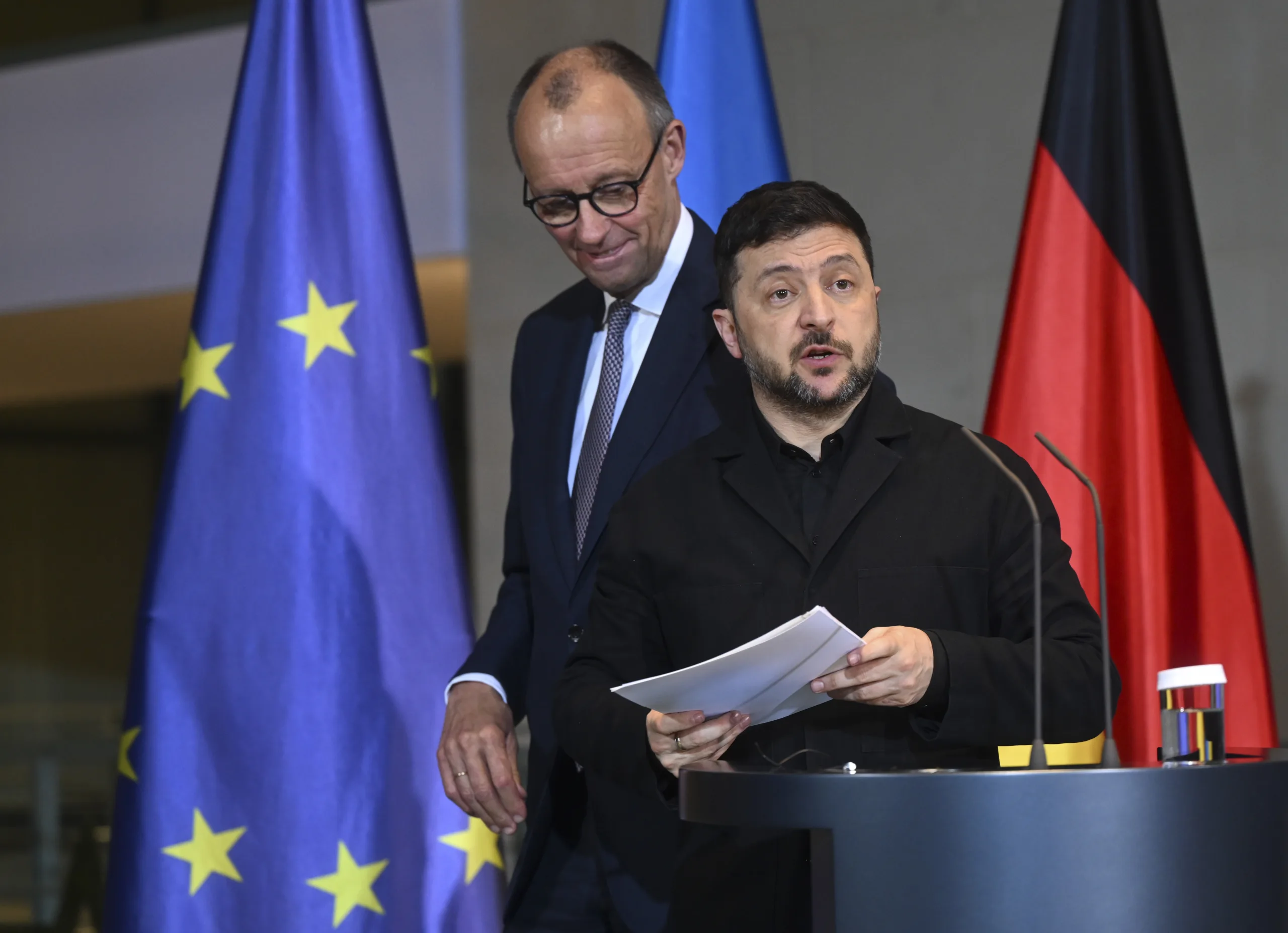 Zelenski Berlin’de Diplomasi Trafiğini Sürdürdü
