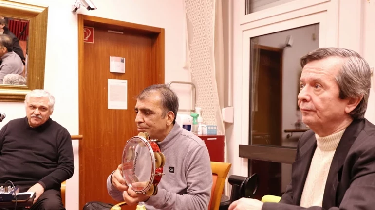 Gönülden Nağmeler Türk Müziği Korosu’ndan Berlin’de Noel ve Yeni Yıl Yemeği