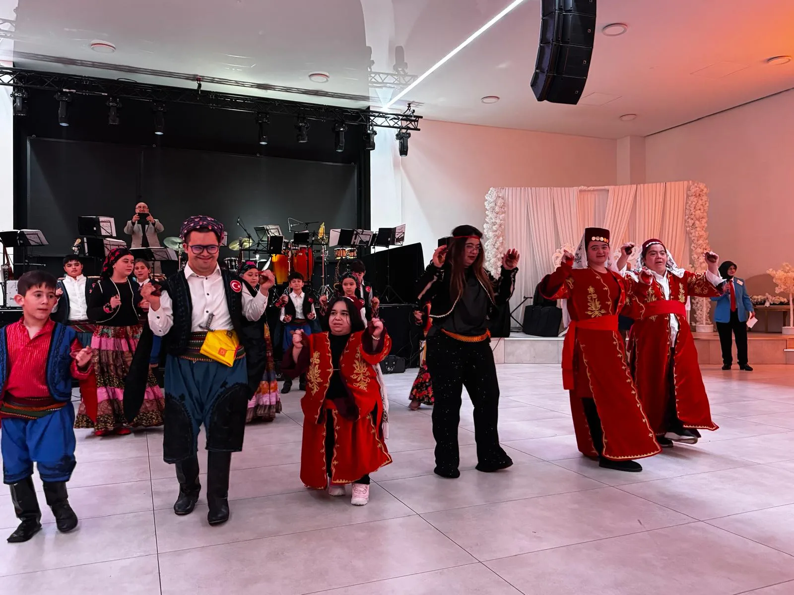 Başkonsolos Fatma Taşan-Cebeci: “Her Sağlıklı Birey Engelli Adayıdır”