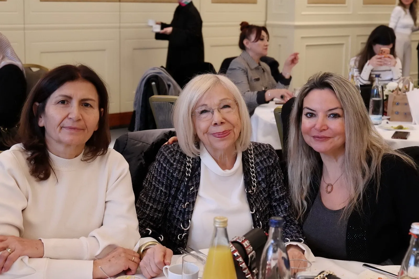 Berlinli Güçlü Kadınlar Platformu Kahvaltıda Buluştu