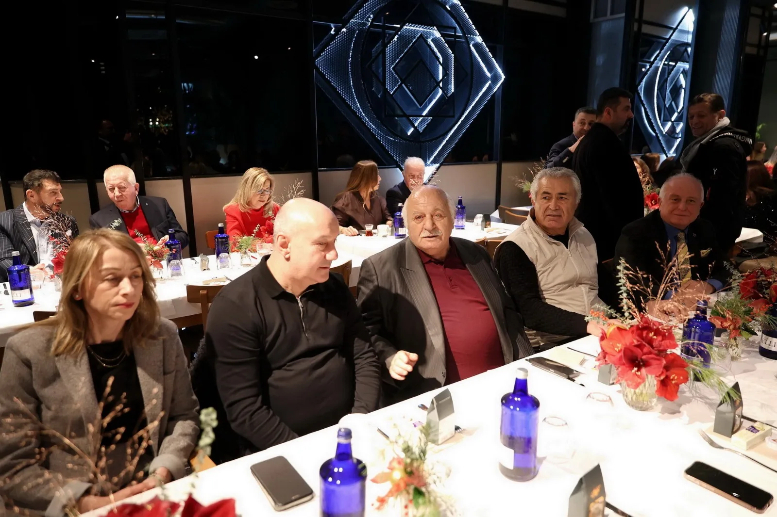 TDU’dan Berlin’de Başarılı Noel Yemeği Organizasyonu