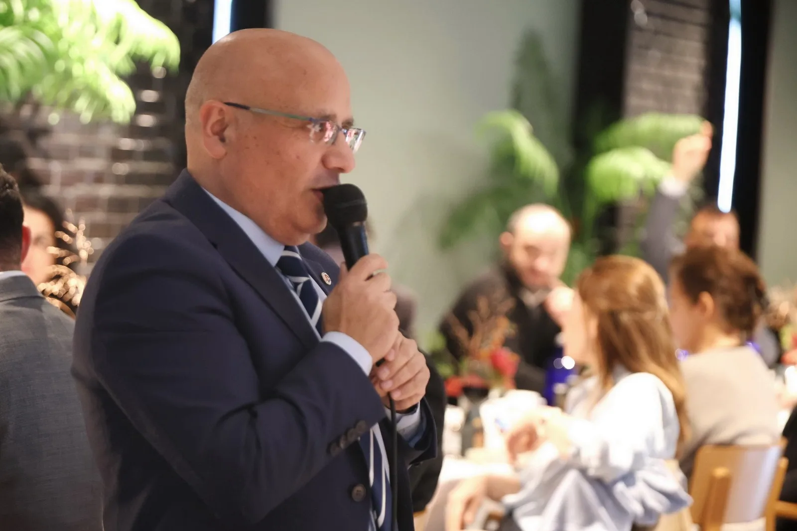 TDU’dan Berlin’de Başarılı Noel Yemeği Organizasyonu