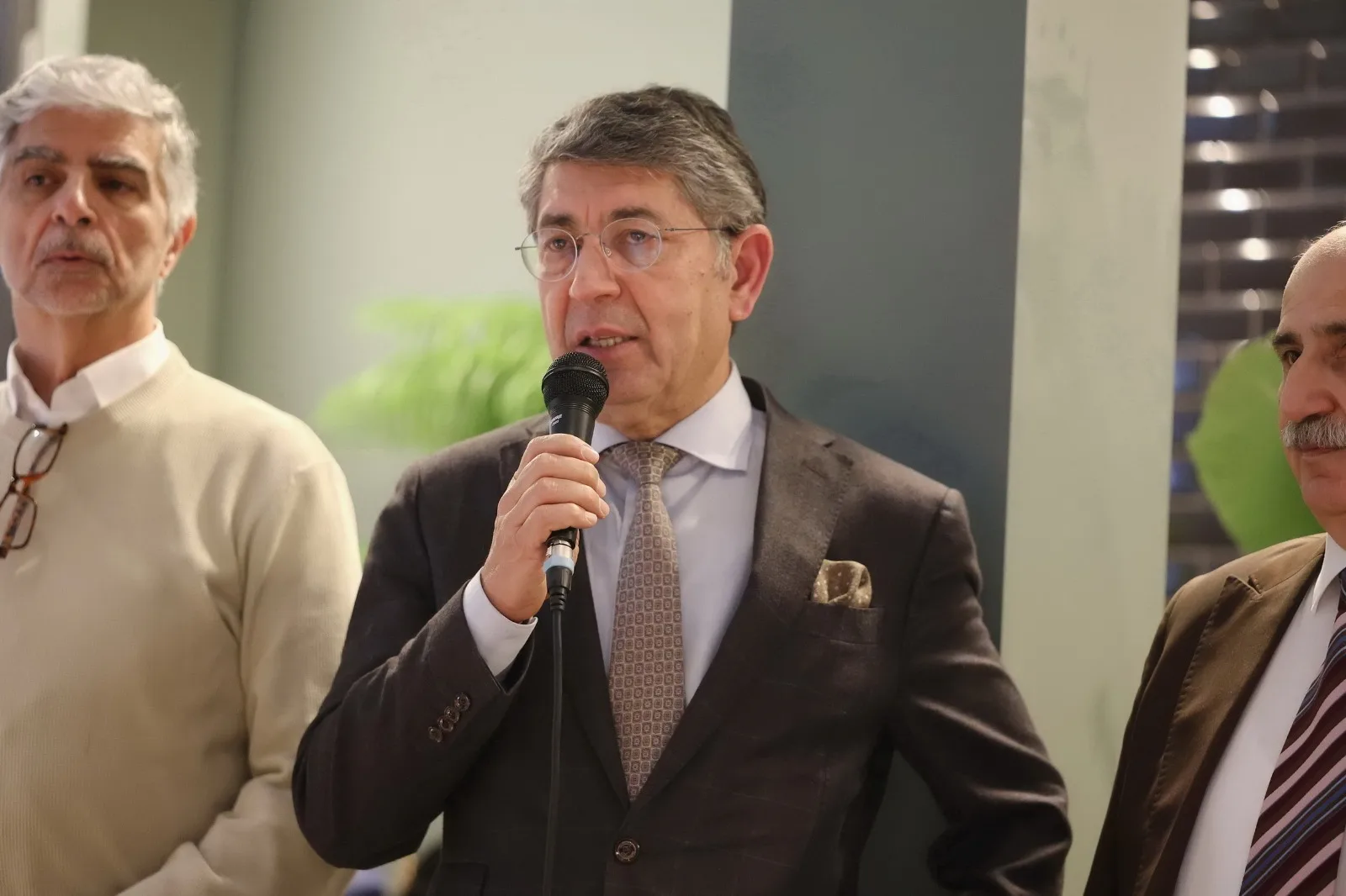 TDU’dan Berlin’de Başarılı Noel Yemeği Organizasyonu