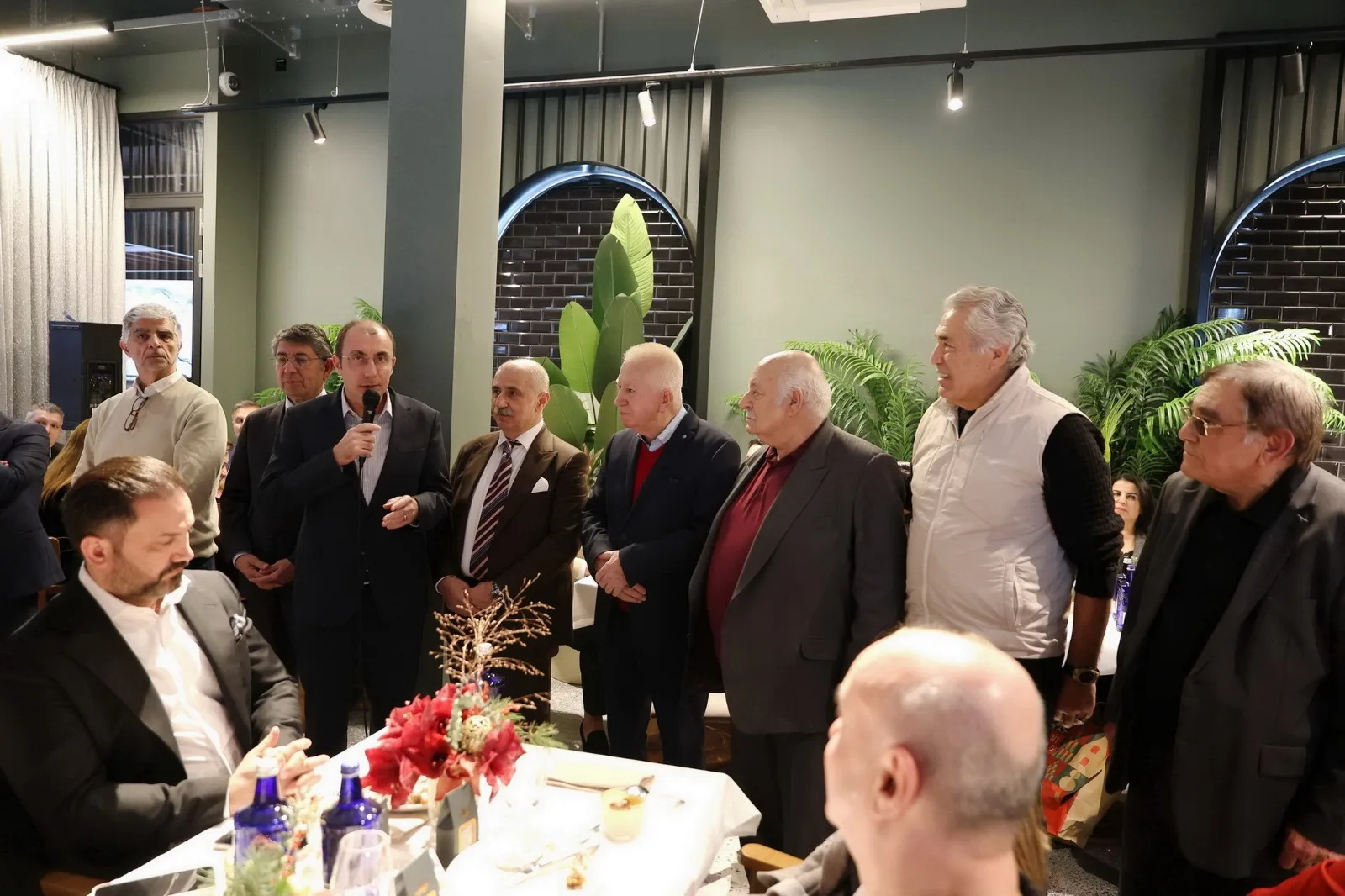 TDU’dan Berlin’de Başarılı Noel Yemeği Organizasyonu