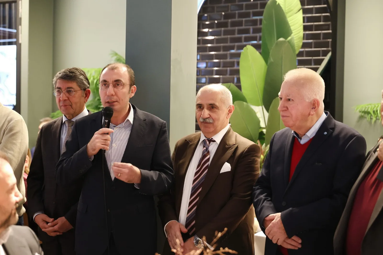 TDU’dan Berlin’de Başarılı Noel Yemeği Organizasyonu