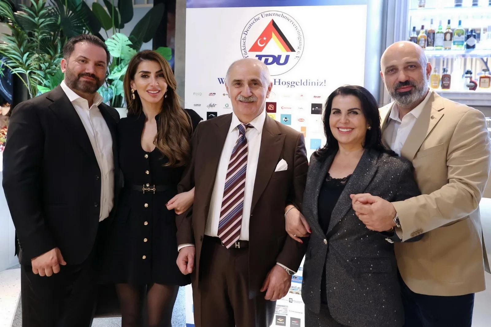 TDU’dan Berlin’de Başarılı Noel Yemeği Organizasyonu