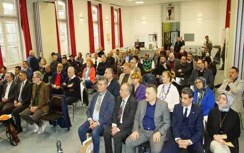 “Güçlü Yarınlar İçin Birlikte – Medya ve Türk Toplumu”