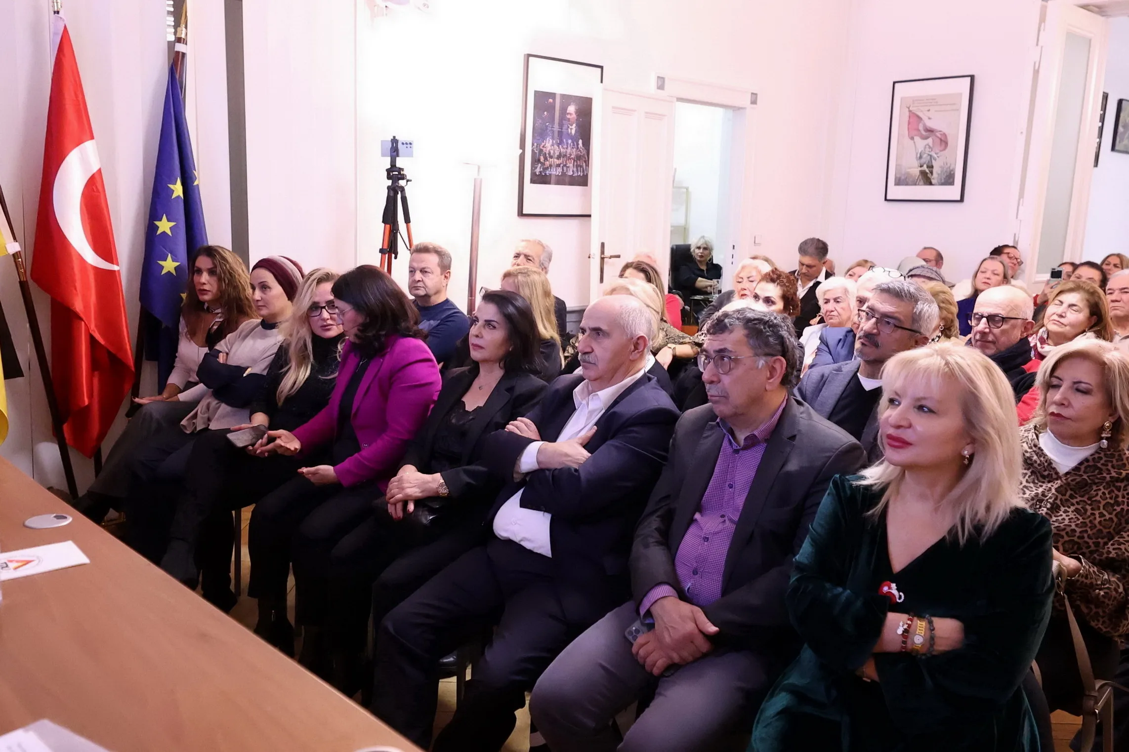 "Türkiye’de İfade Özgürlüğü ve Kadın Hakları Diplerde"