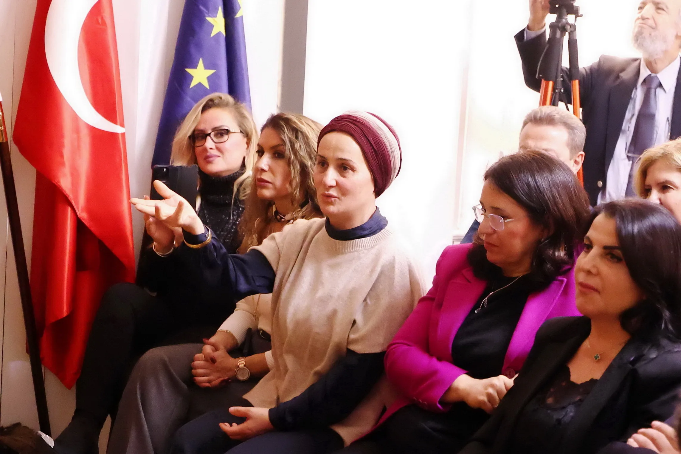 "Türkiye’de İfade Özgürlüğü ve Kadın Hakları Diplerde"