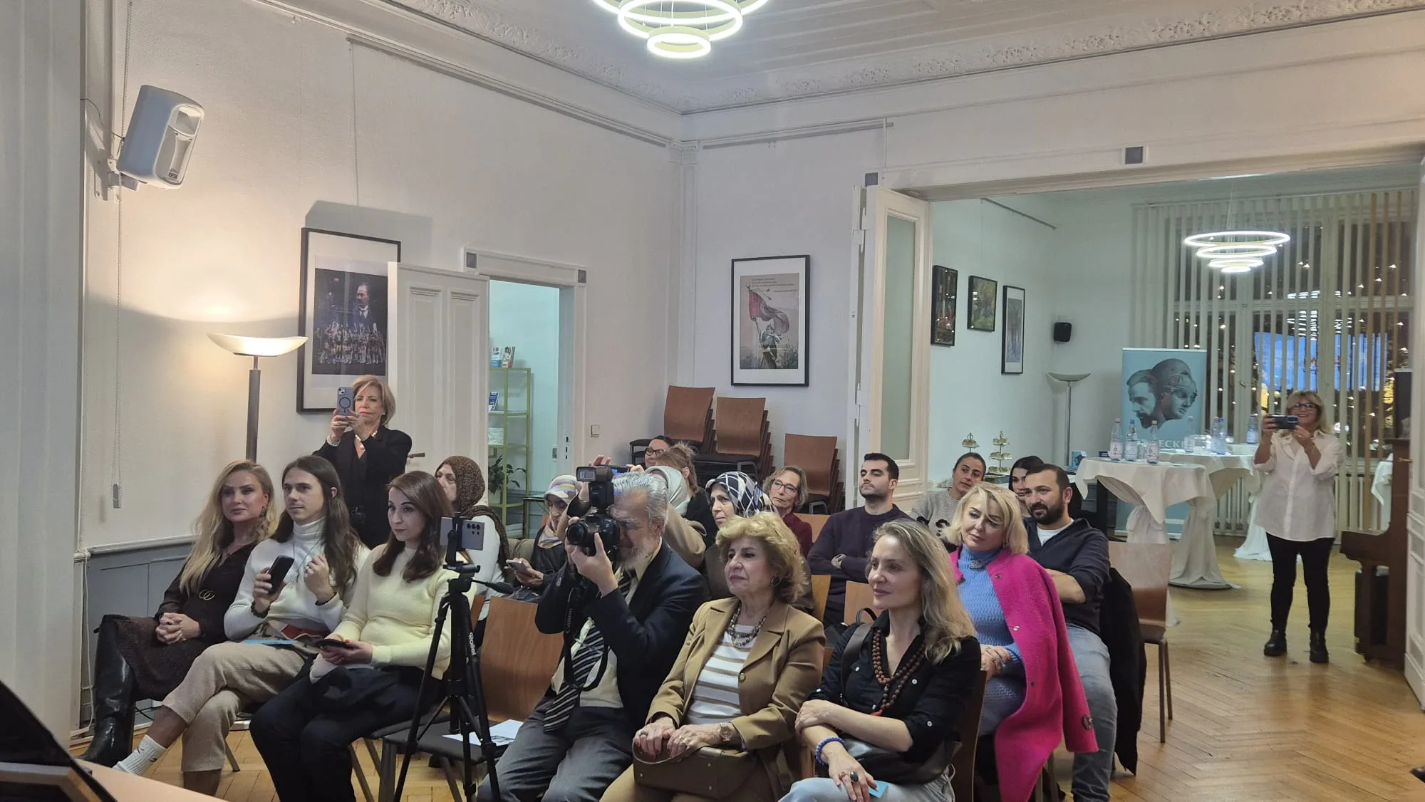 Berlin’de “Zihin Hakları” ve “İçsel Evrim” Buluşması