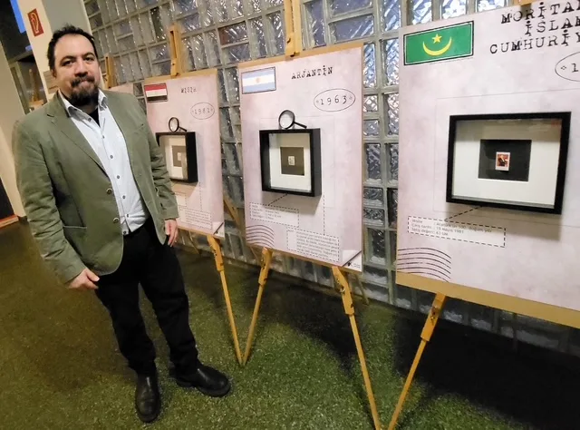 Dünya`da Atatürk pulları sergilendi