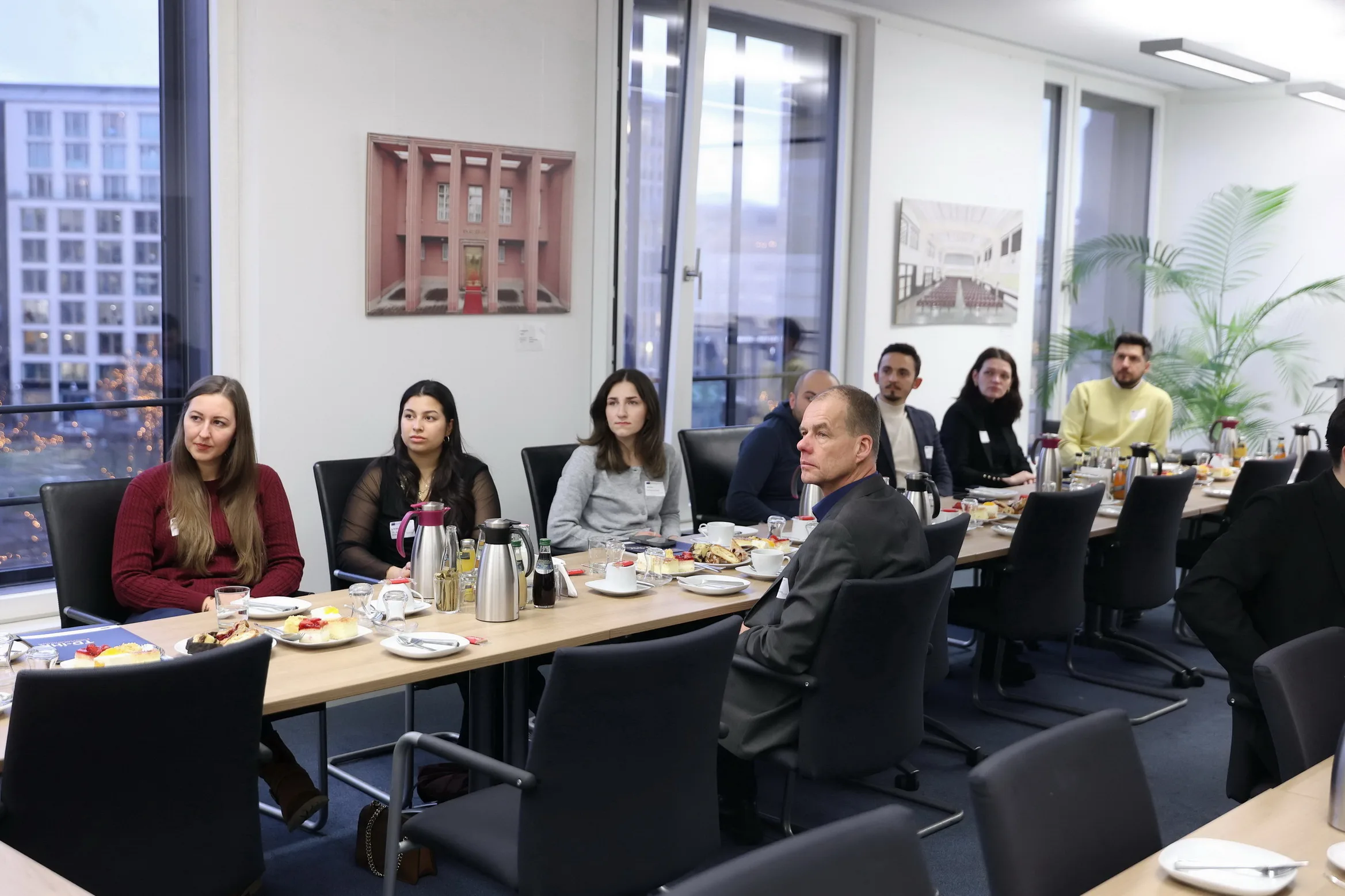 TD-IHK Berlin’de ‘Türkiye’ye Personel Görevlendirmeleri’ Masaya Yatırıldı