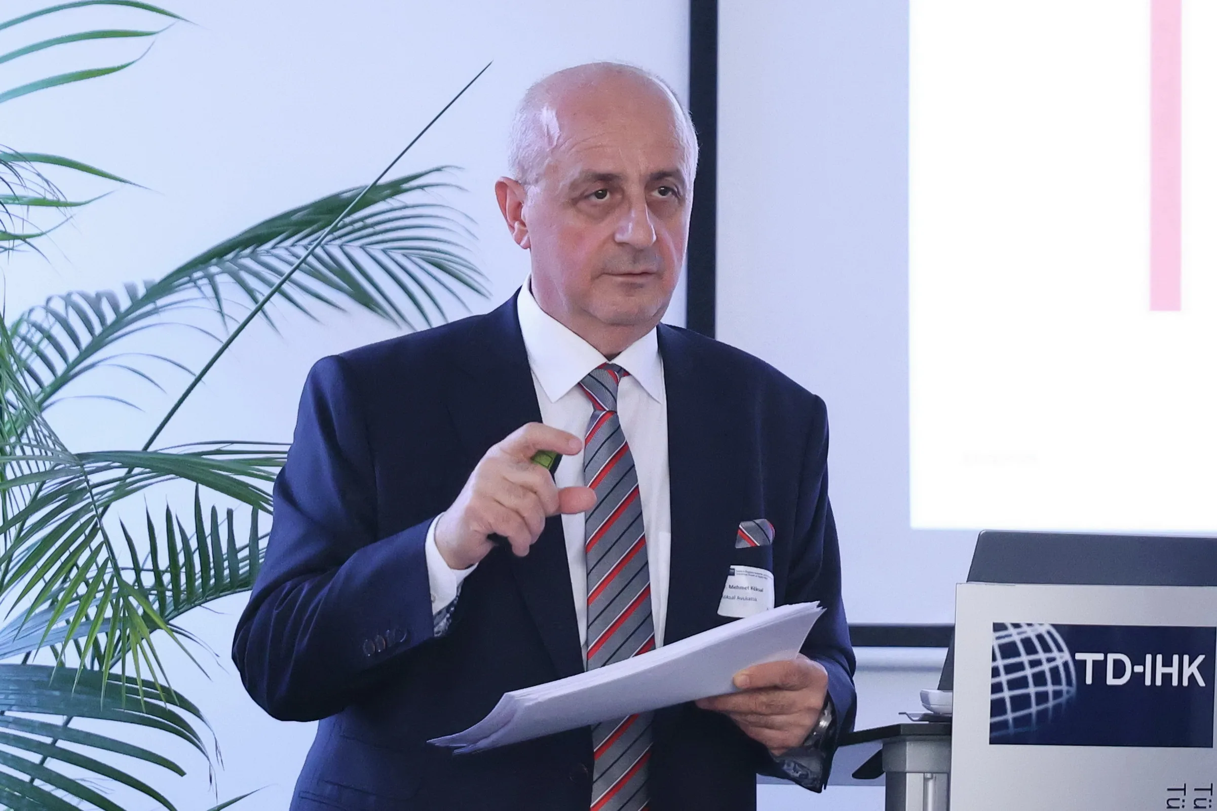 TD-IHK Berlin’de ‘Türkiye’ye Personel Görevlendirmeleri’ Masaya Yatırıldı