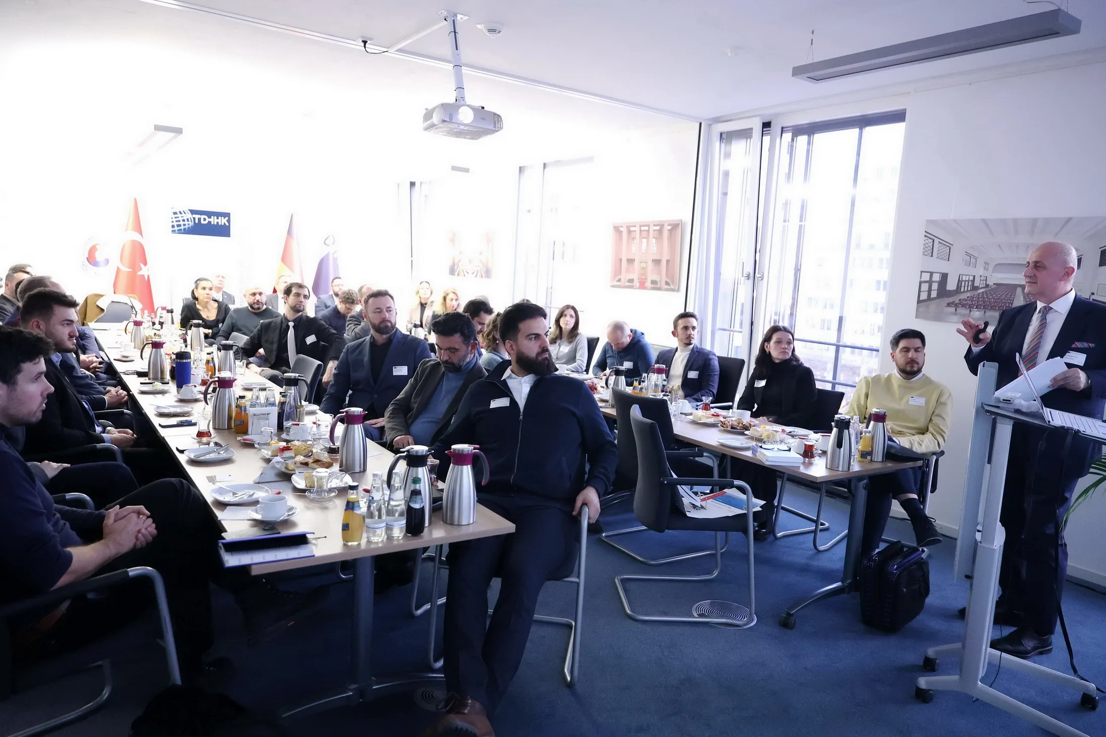 TD-IHK Berlin’de ‘Türkiye’ye Personel Görevlendirmeleri’ Masaya Yatırıldı