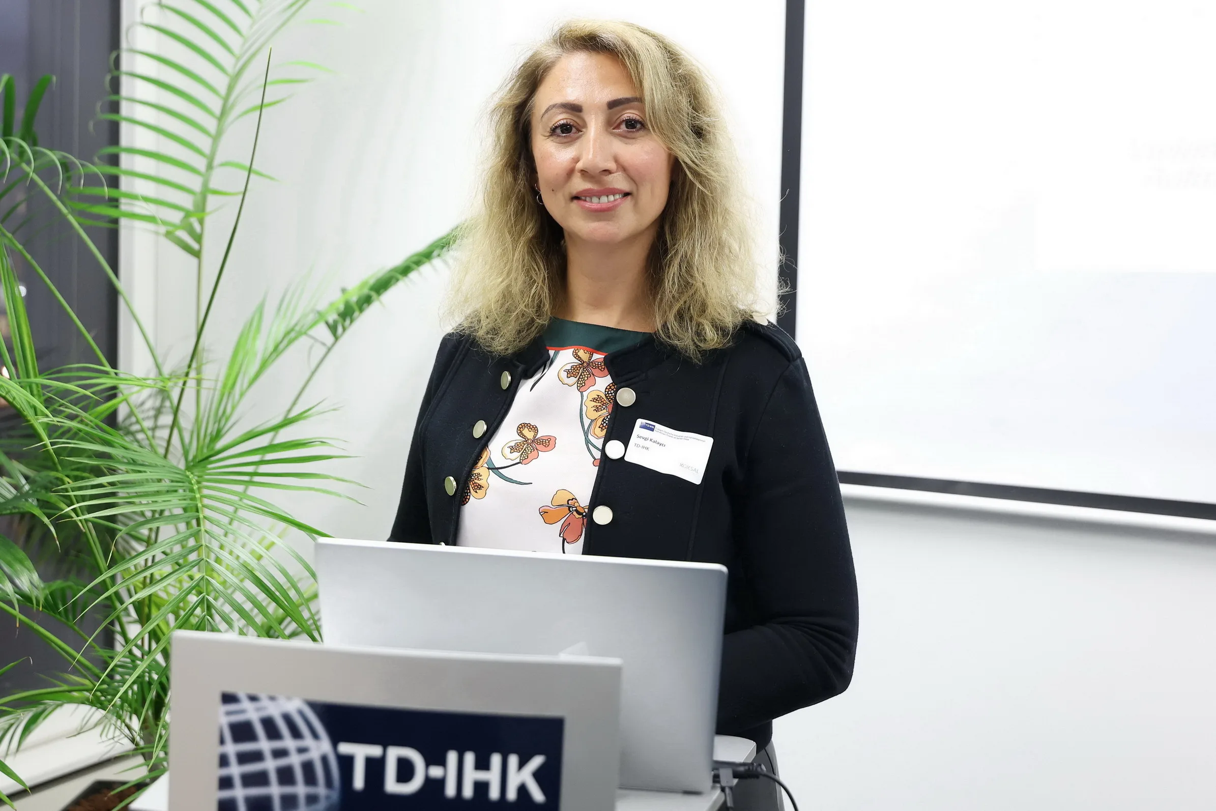 TD-IHK Berlin’de ‘Türkiye’ye Personel Görevlendirmeleri’ Masaya Yatırıldı