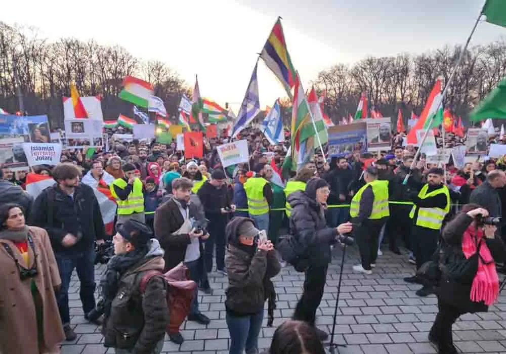 Federal Hükümetin Ahmed Şara Tutumu Berlin’de Protesto Edildi