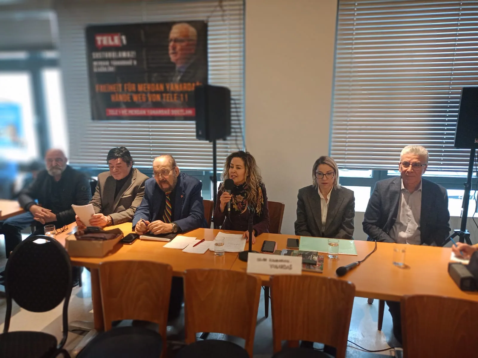 Duisburg’da Merdan Yanardağ ile Dayanışma Etkinliğine Yoğun Katılım