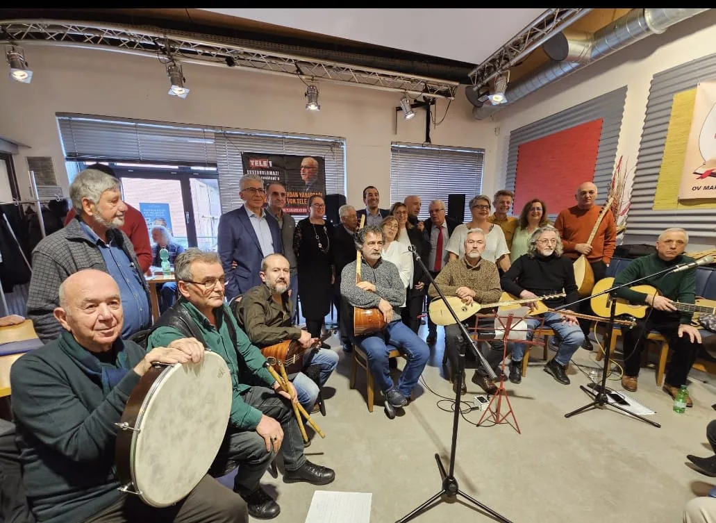 Duisburg’da Merdan Yanardağ ile Dayanışma Etkinliğine Yoğun Katılım