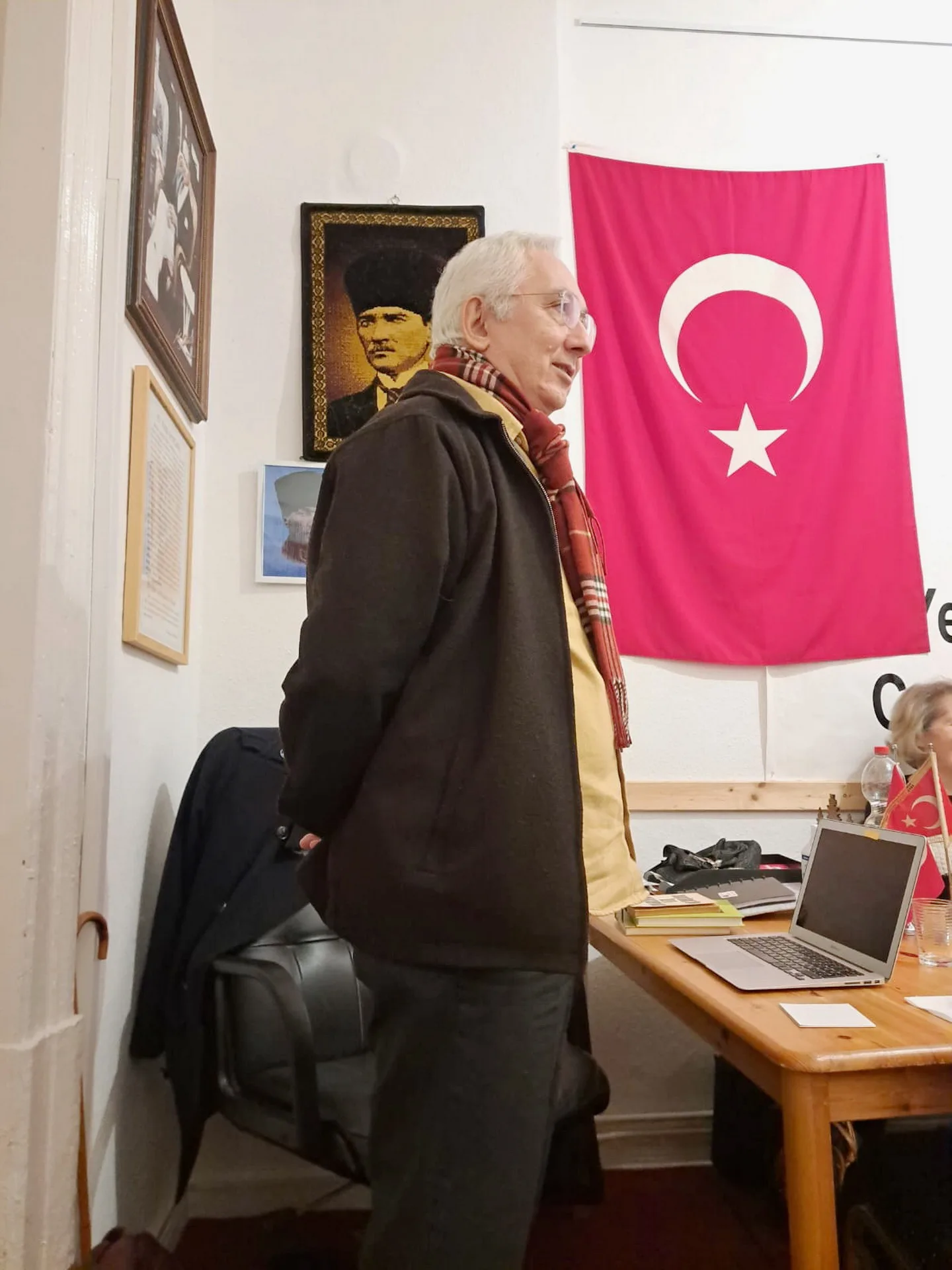 ADD-Berlin Edebiyat Günleri’nde Yılın İlk Konuğu Metin Ağaçgözgü Oldu
