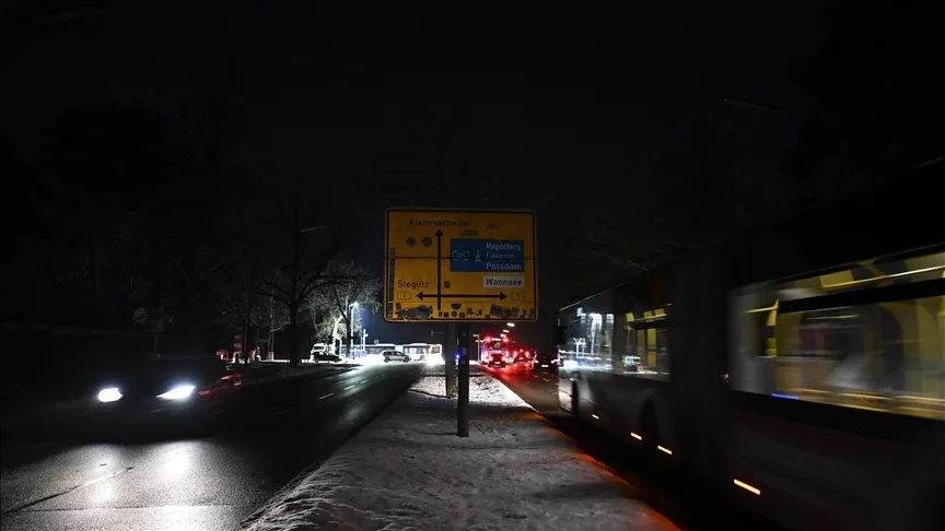 Berlin’de elektrik kesintisinden etkilenenler yaşadıkları zorlukları anlattı