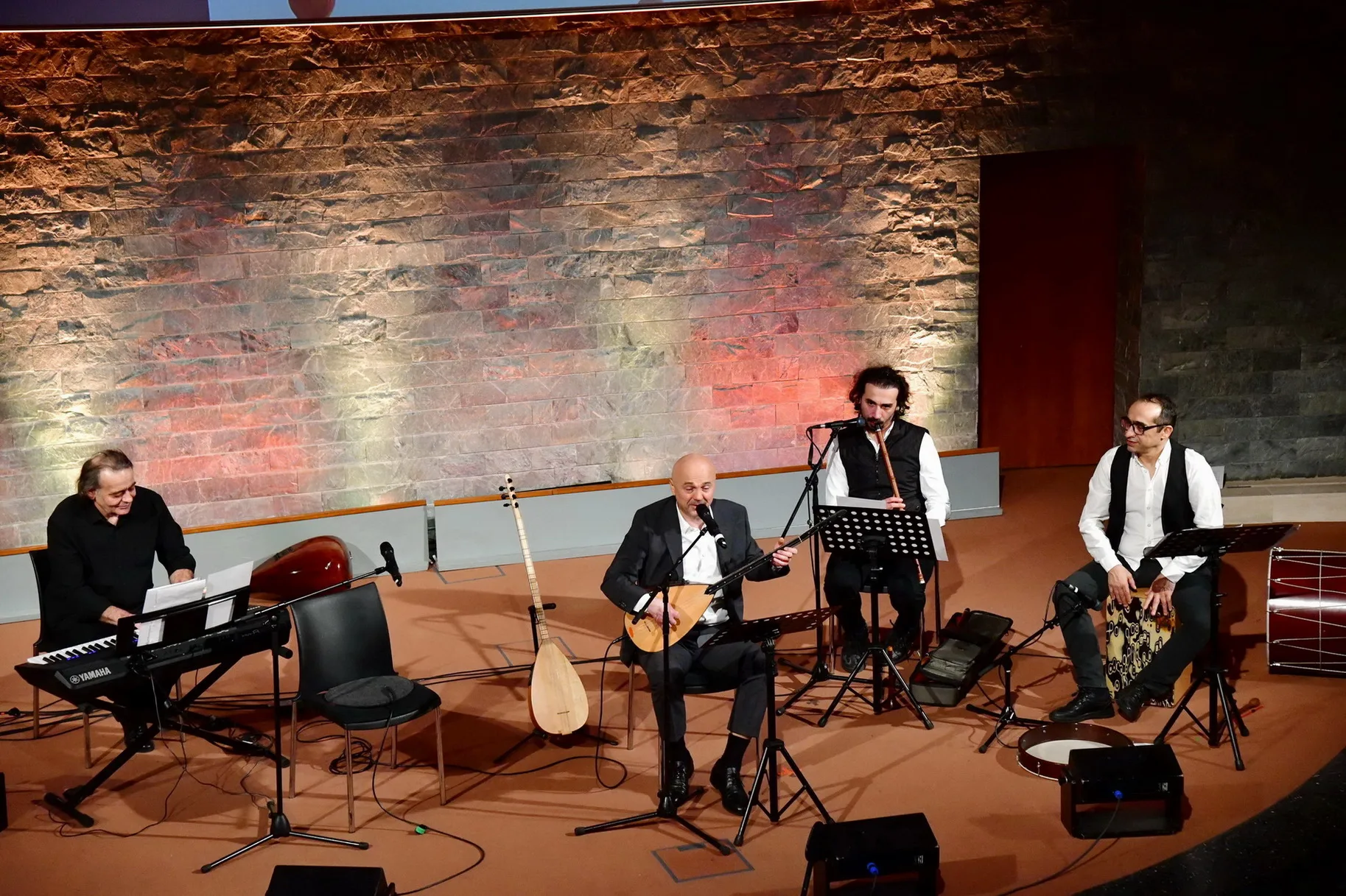 Berlin’de Cem Çelebi ve Korosundan Unutulmaz Konser