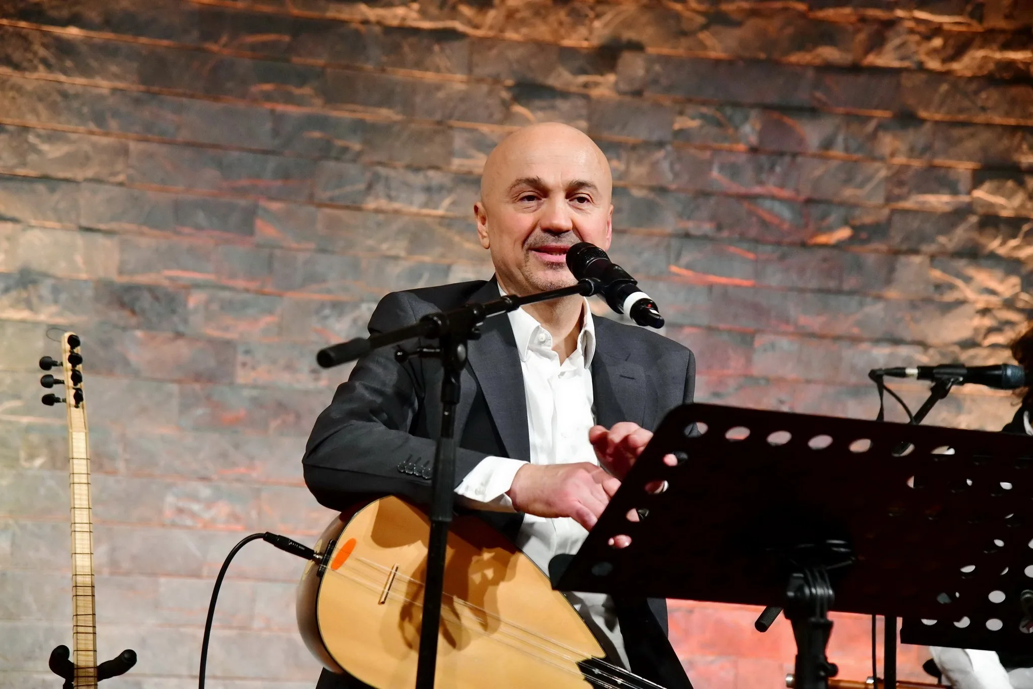 Berlin’de Cem Çelebi ve Korosundan Unutulmaz Konser