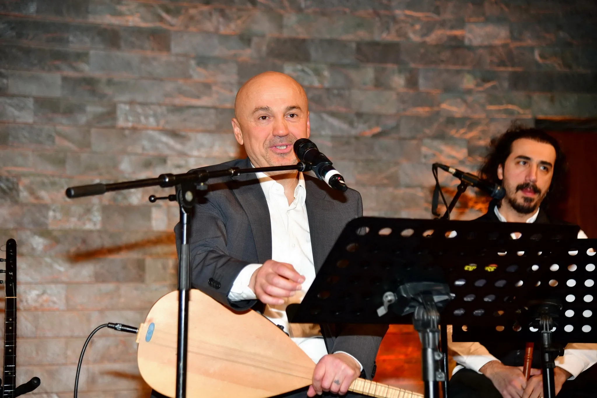 Berlin’de Cem Çelebi ve Korosundan Unutulmaz Konser