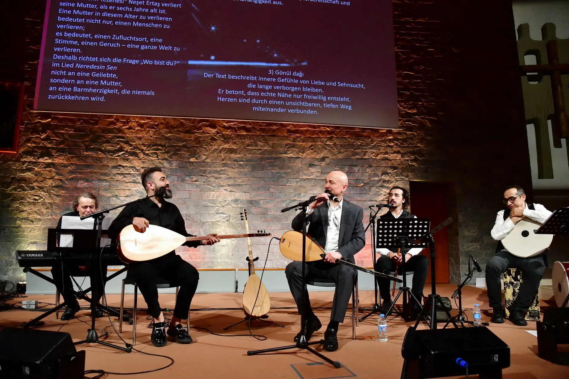Berlin’de Cem Çelebi ve Korosundan Unutulmaz Konser