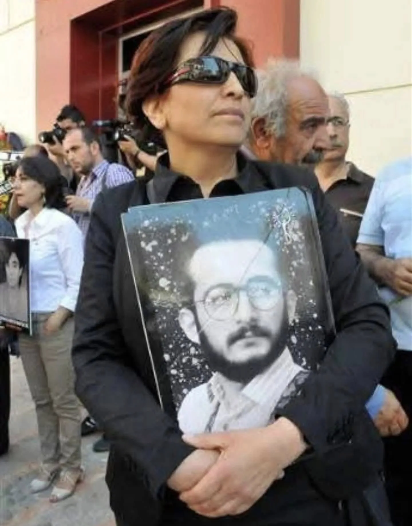 Hasret Gültekin’in eşi Yeter Gültekin hayatını kaybetti