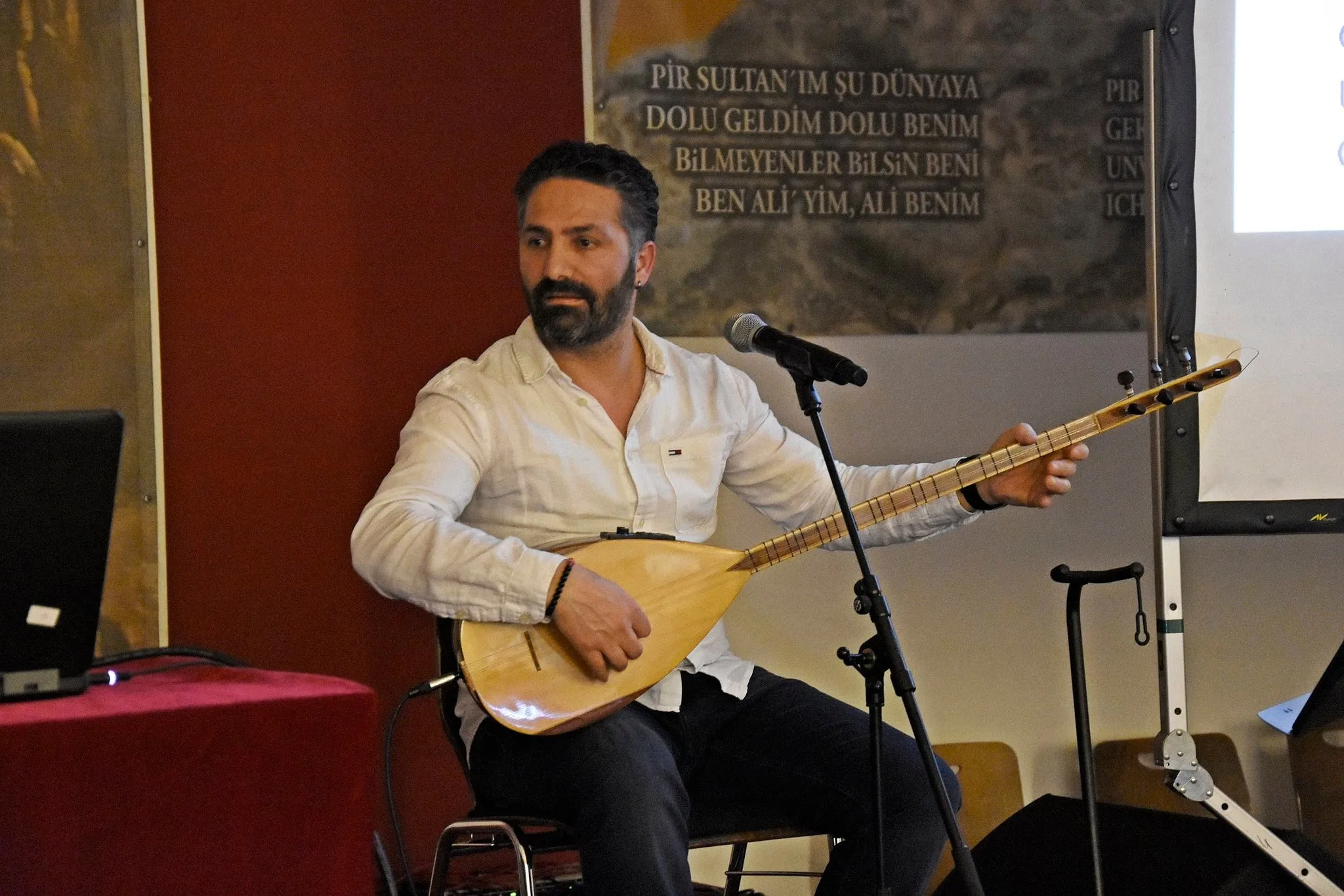 Berlin Cemevi’nde Aleviliğin Tarihsel ve Kültürel Kökleri Paneli